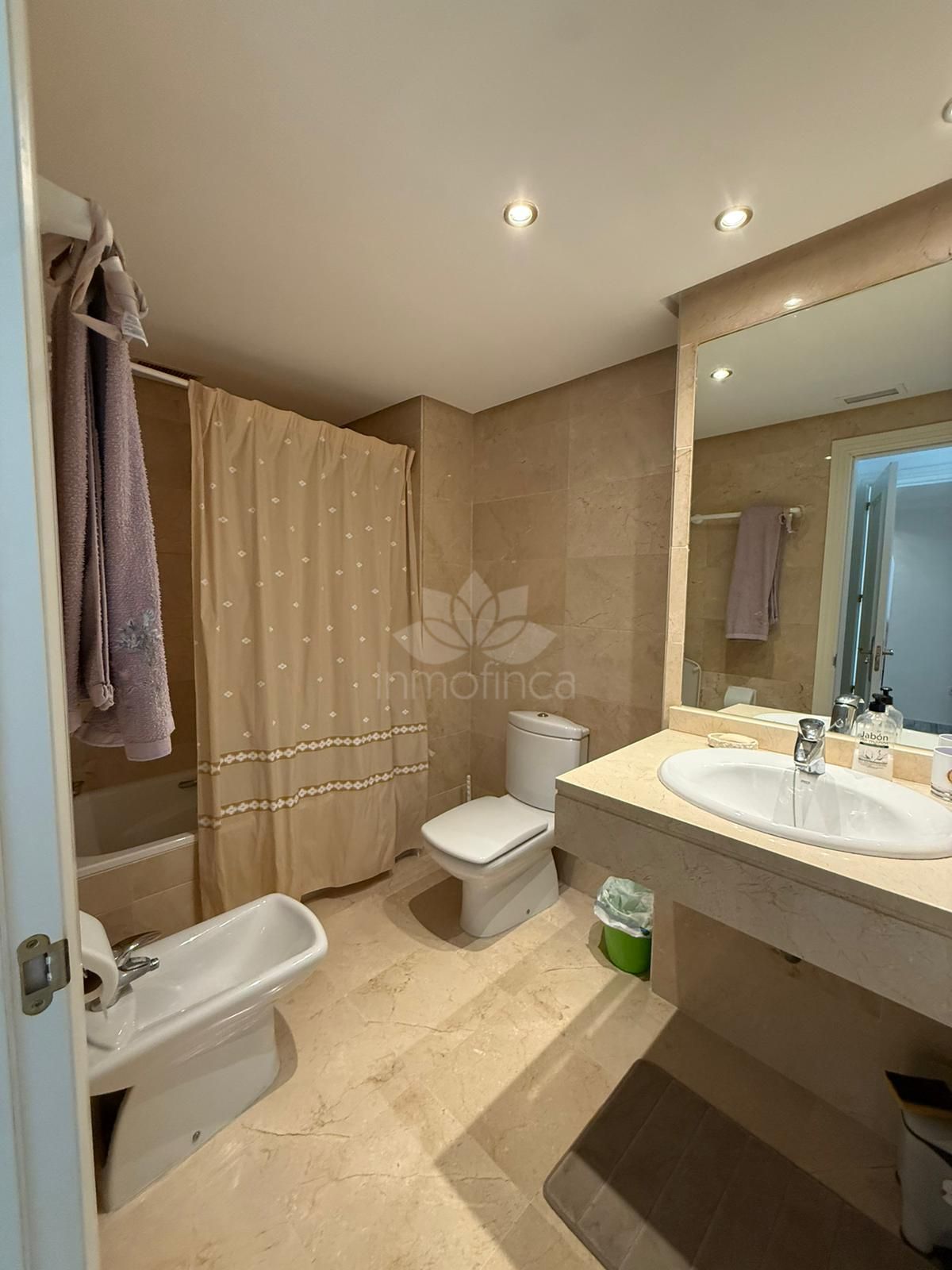 Apartamento en La Dama de Noche, Marbella