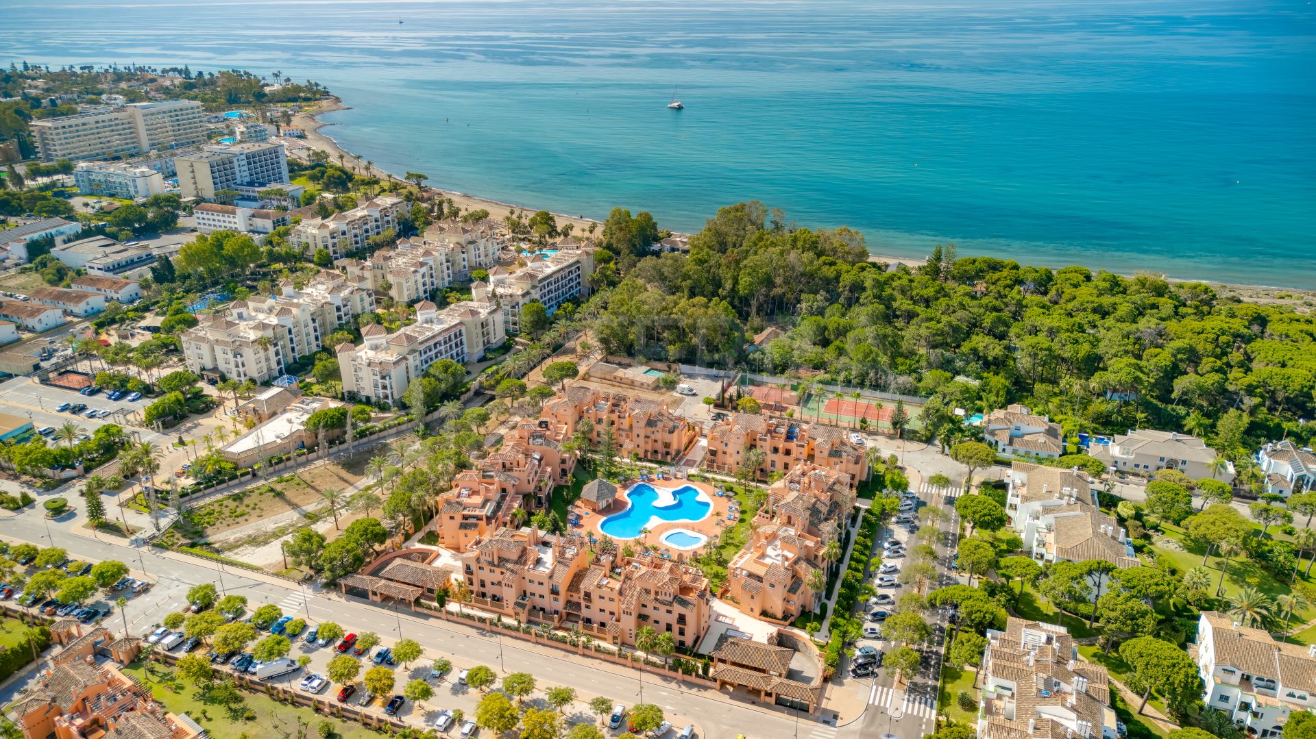 Duplex Penthouse in Hacienda del Sol, Estepona