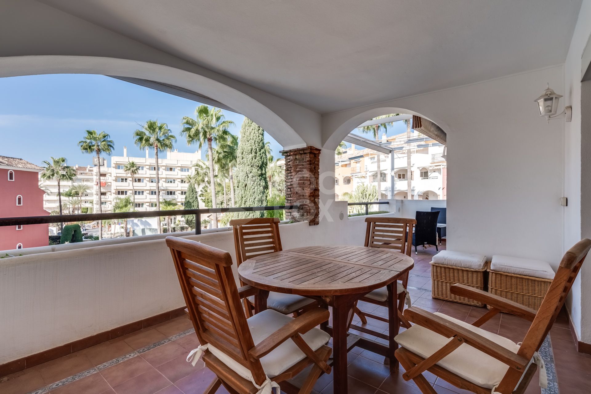 Elegant two bedroom, south-west facing apartment in the gated community El Infantado on Marbella’s Golden Mile