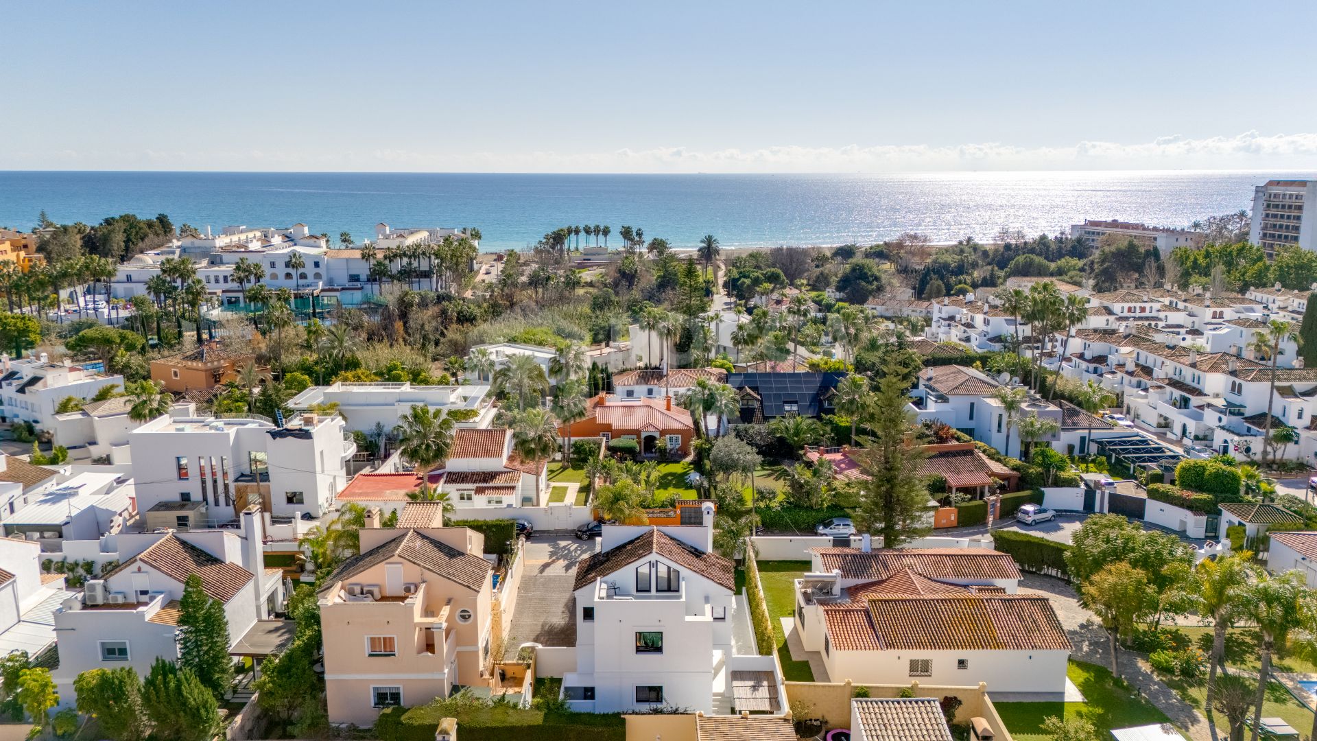 Stunning four bedroom, beachside contemporary style Villa located in Costalita, Estepona