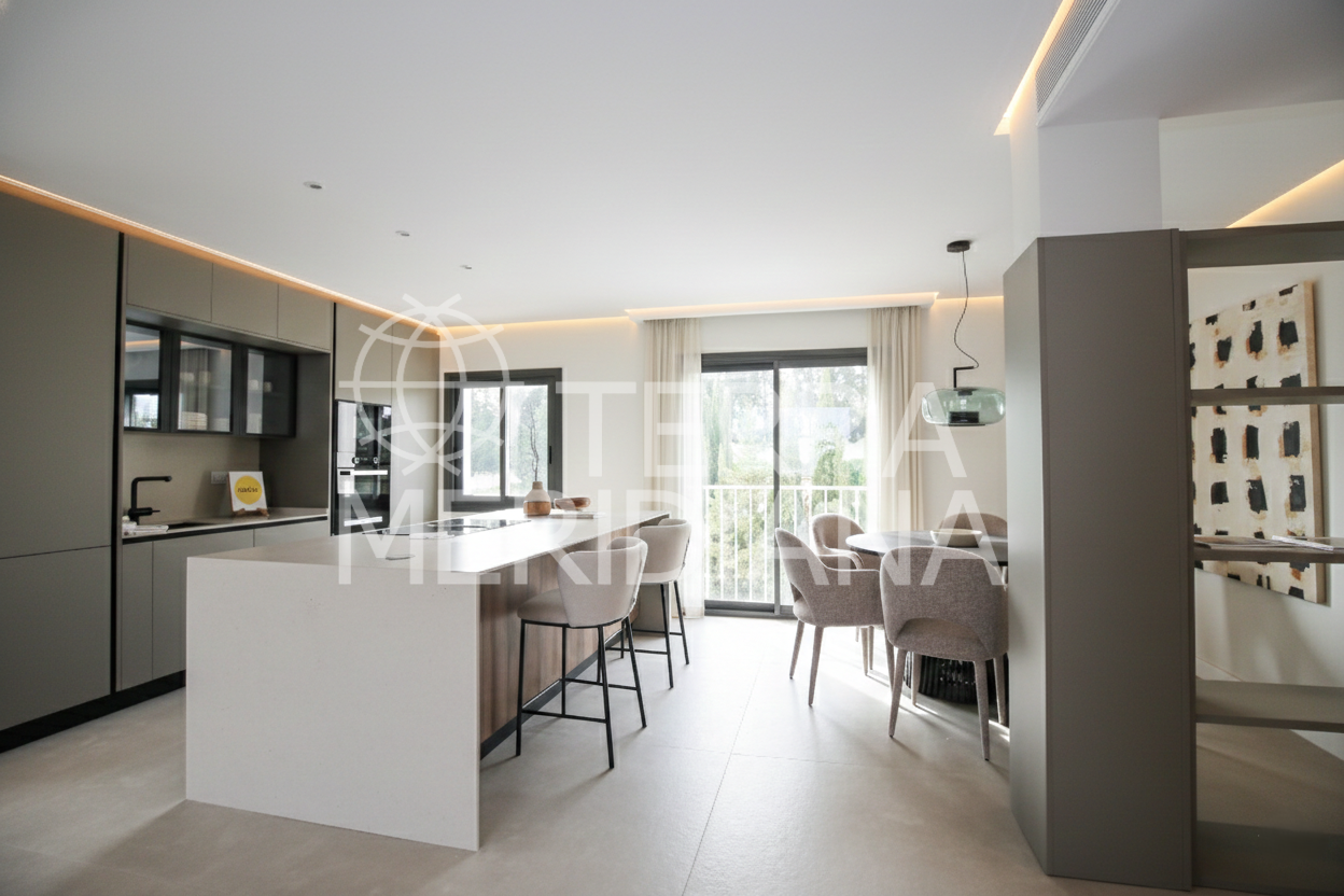 Penthouse in Jardines de Andalucia, Marbella