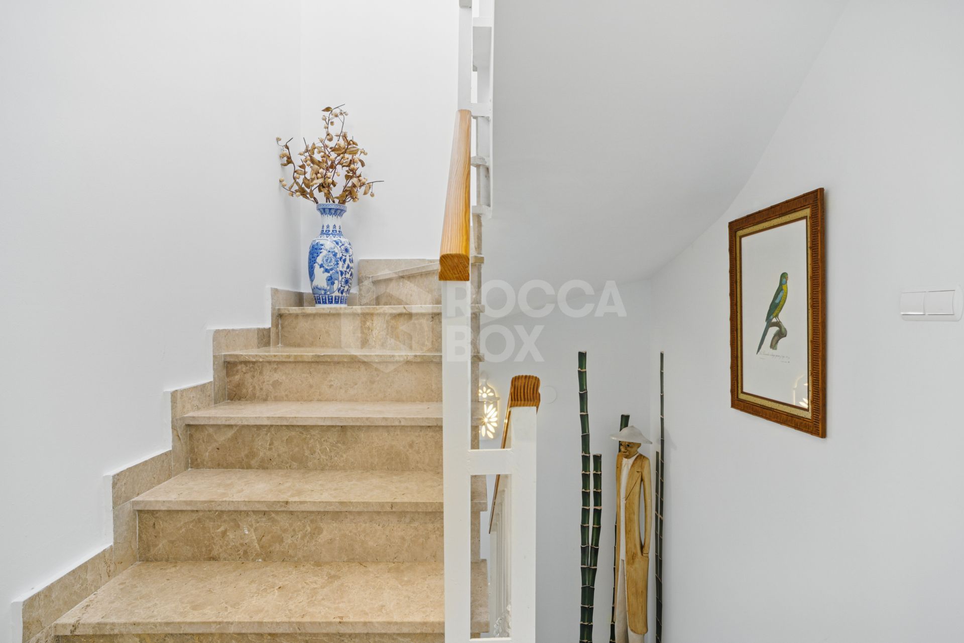 Exclusive east-facing three-bedroom townhouse in Los Naranjos de Marbella.