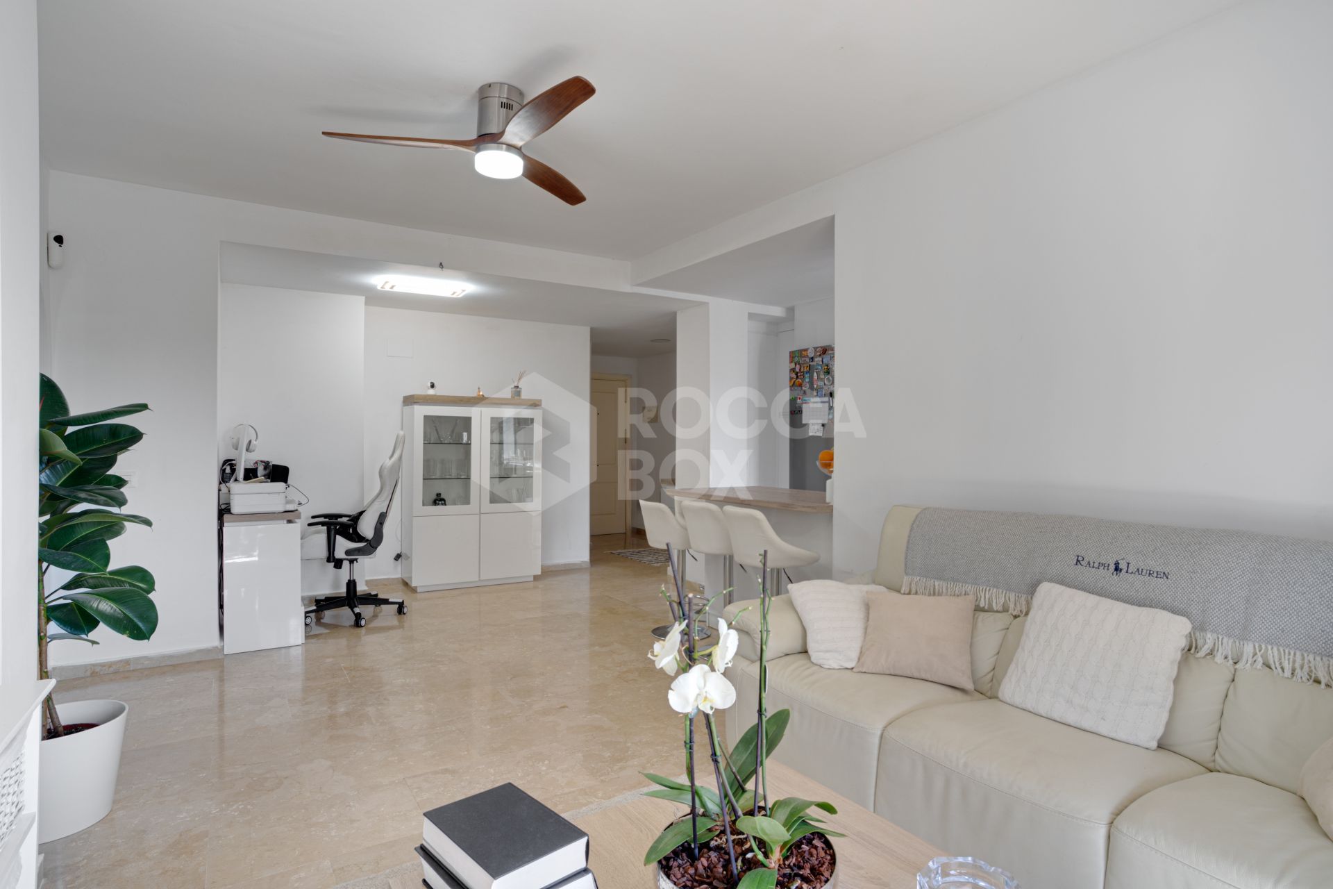 Beautiful apartment in the gated and well-established community Coto Real, Marbella