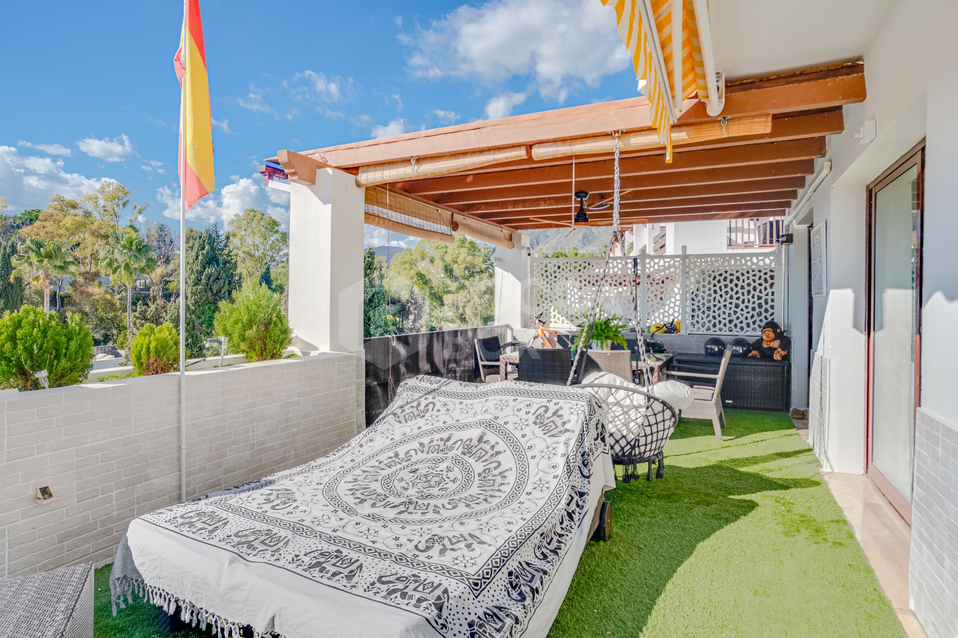 Beautiful apartment in the gated and well-established community Coto Real, Marbella