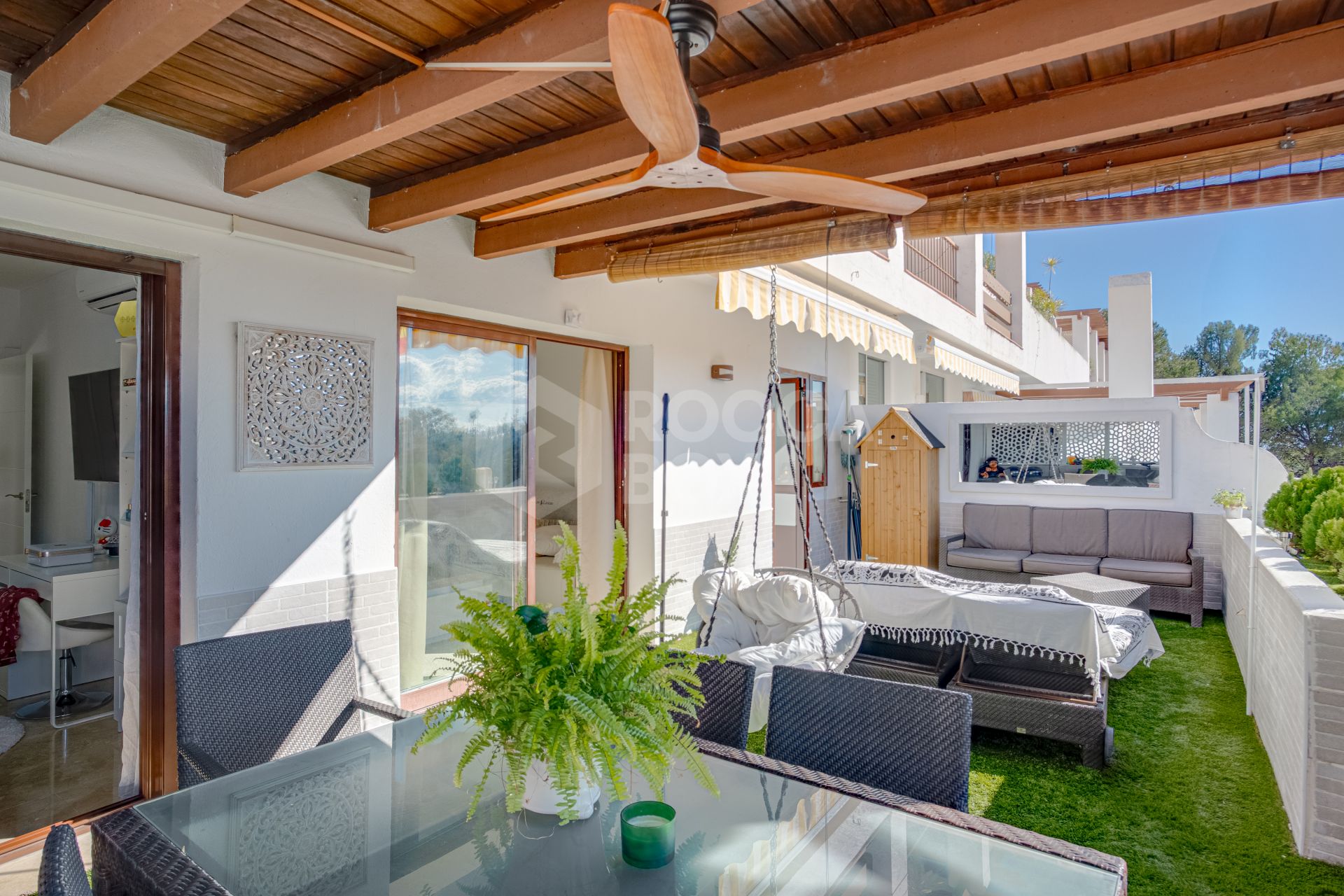 Beautiful apartment in the gated and well-established community Coto Real, Marbella