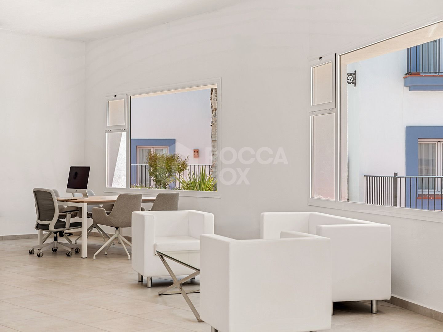 Beautiful south facing ground floor apartment located in Paraiso Pueblo, Benahavis with sea views