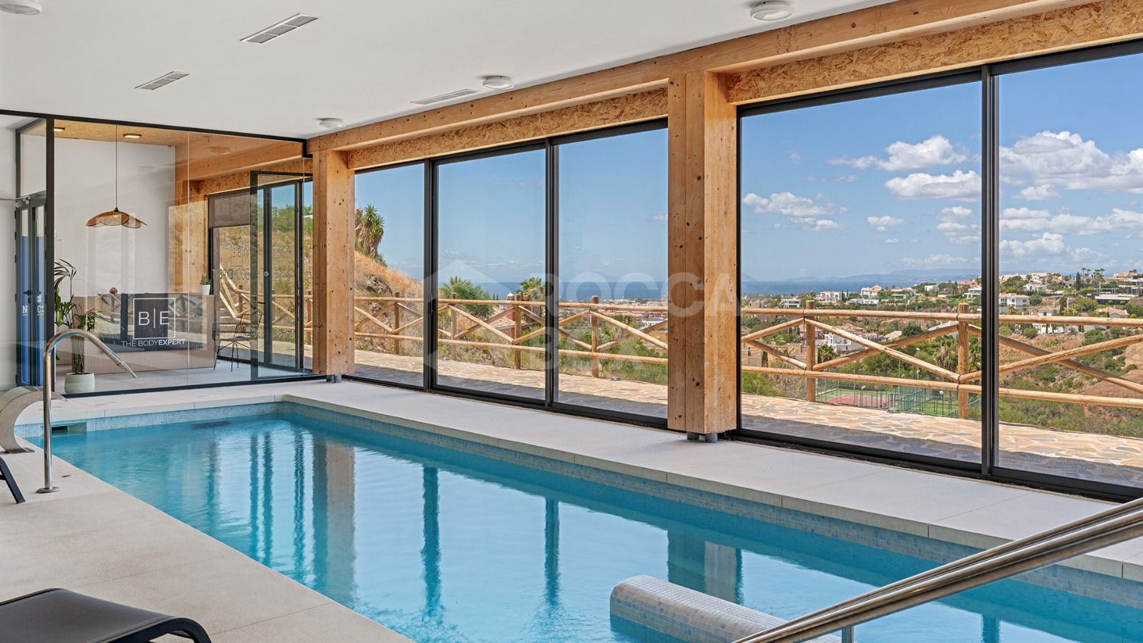 Beautiful south facing ground floor apartment located in Paraiso Pueblo, Benahavis with sea views