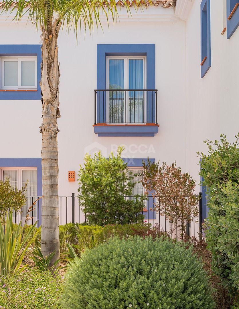 Beautiful south facing ground floor apartment located in Paraiso Pueblo, Benahavis with sea views