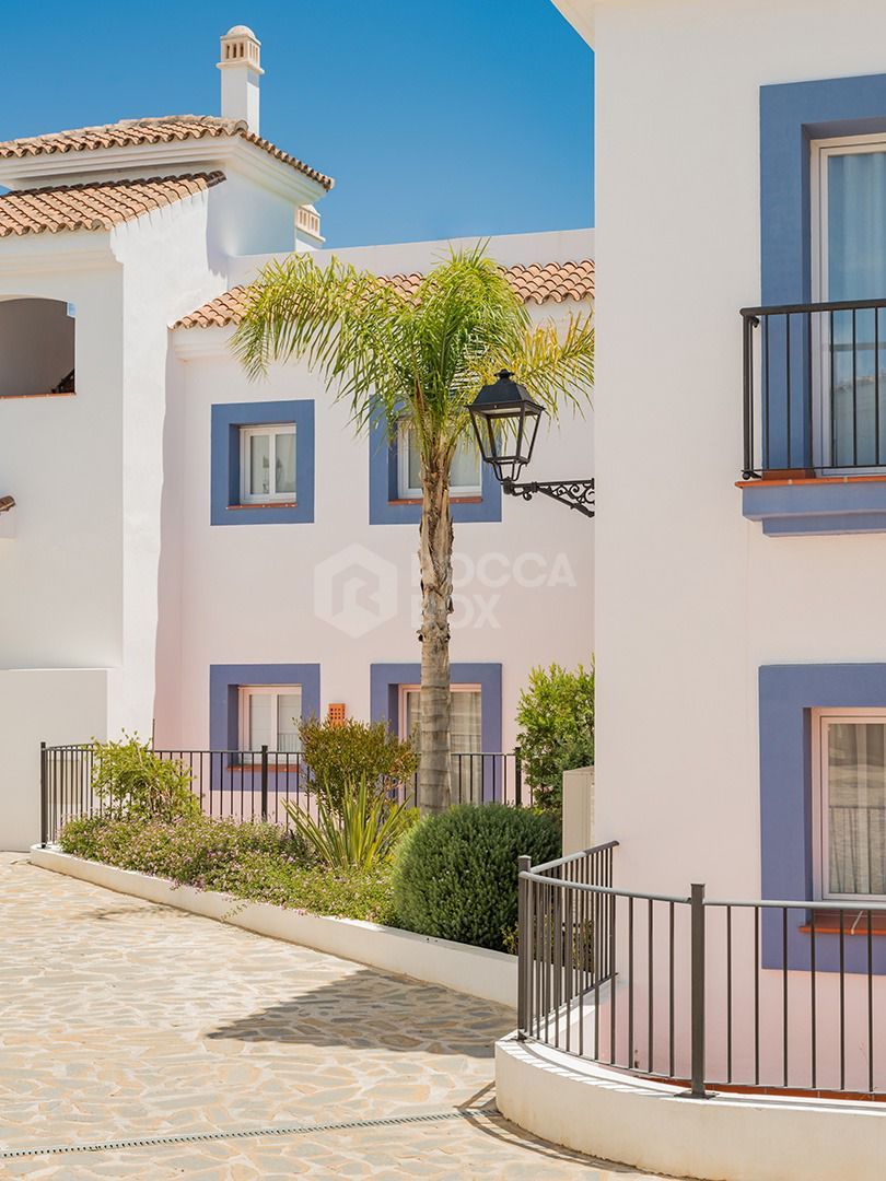 Beautiful south facing ground floor apartment located in Paraiso Pueblo, Benahavis with sea views