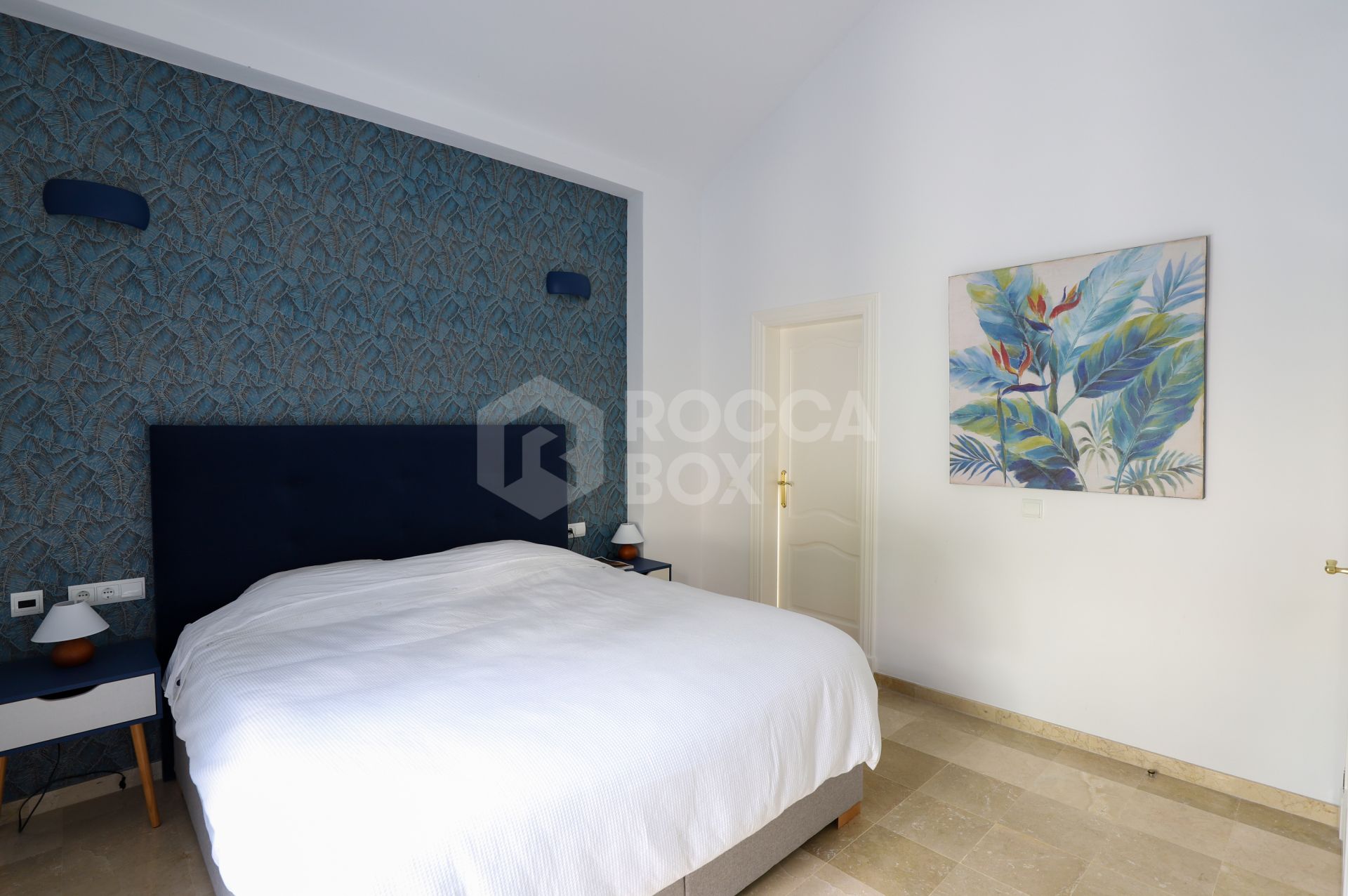 Beautiful south facing Villa located in Sierra Blanca Country Club, Istan with sea views