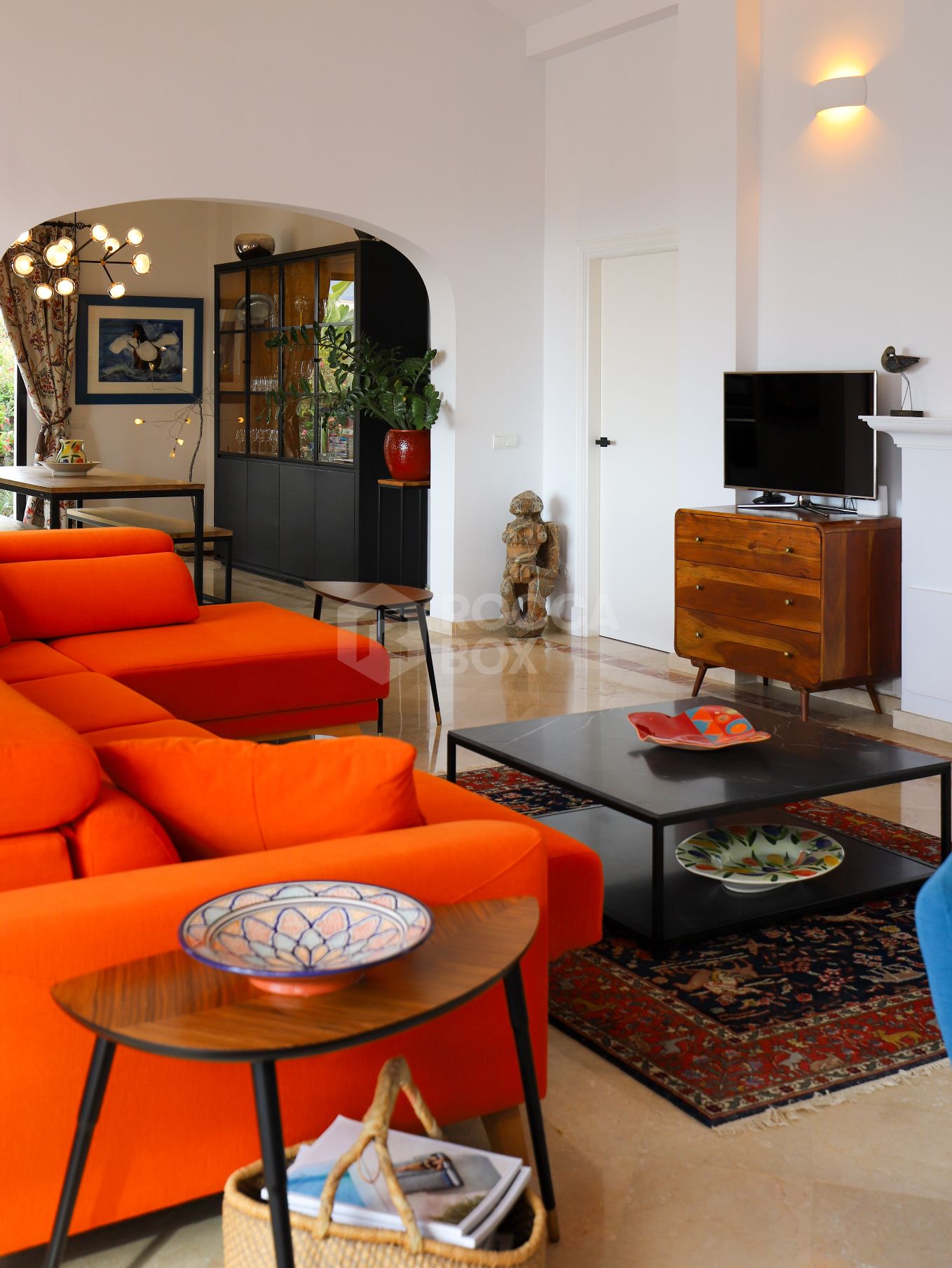 Beautiful south facing Villa located in Sierra Blanca Country Club, Istan with sea views