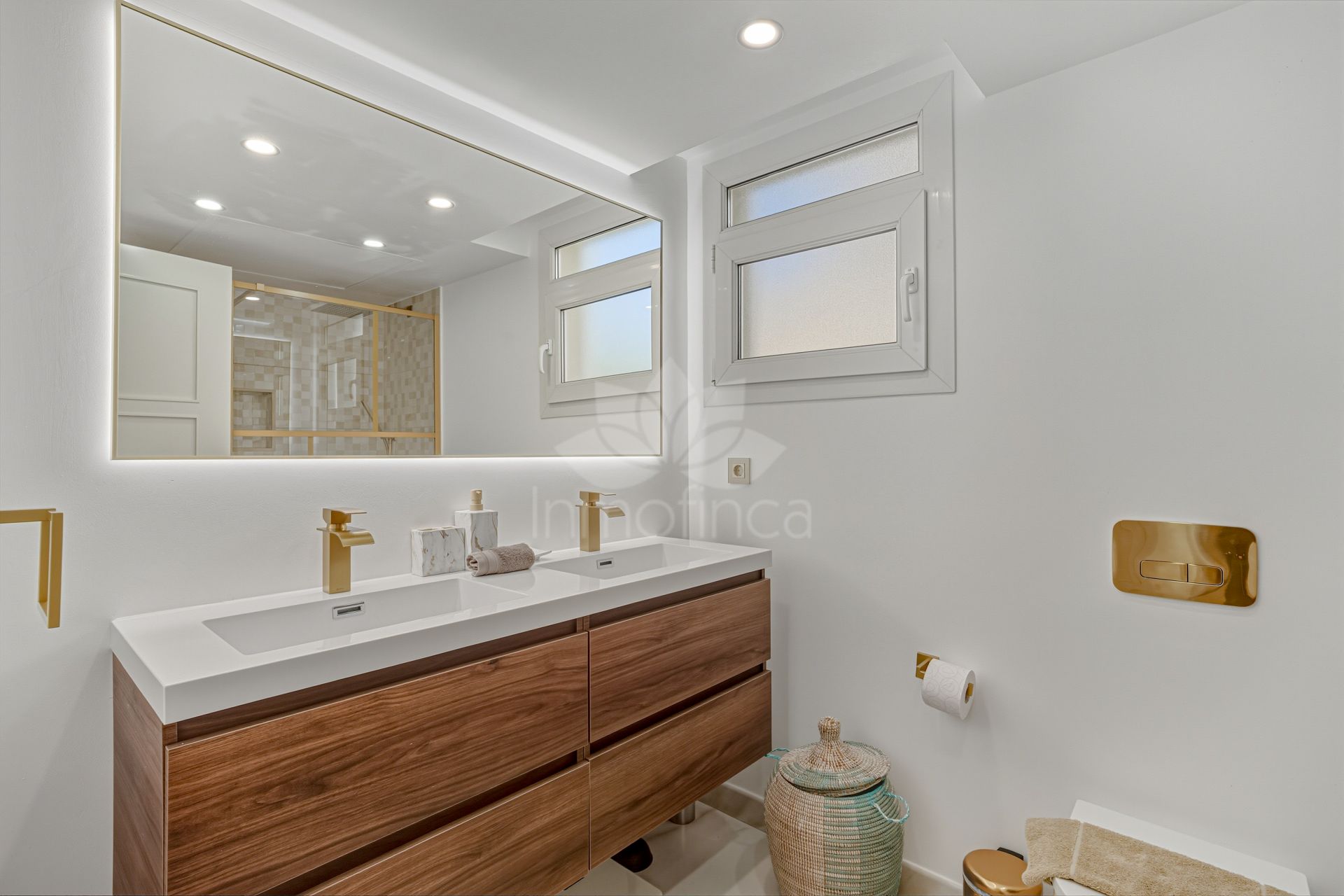 Apartment in Las Cañas Beach, Marbella