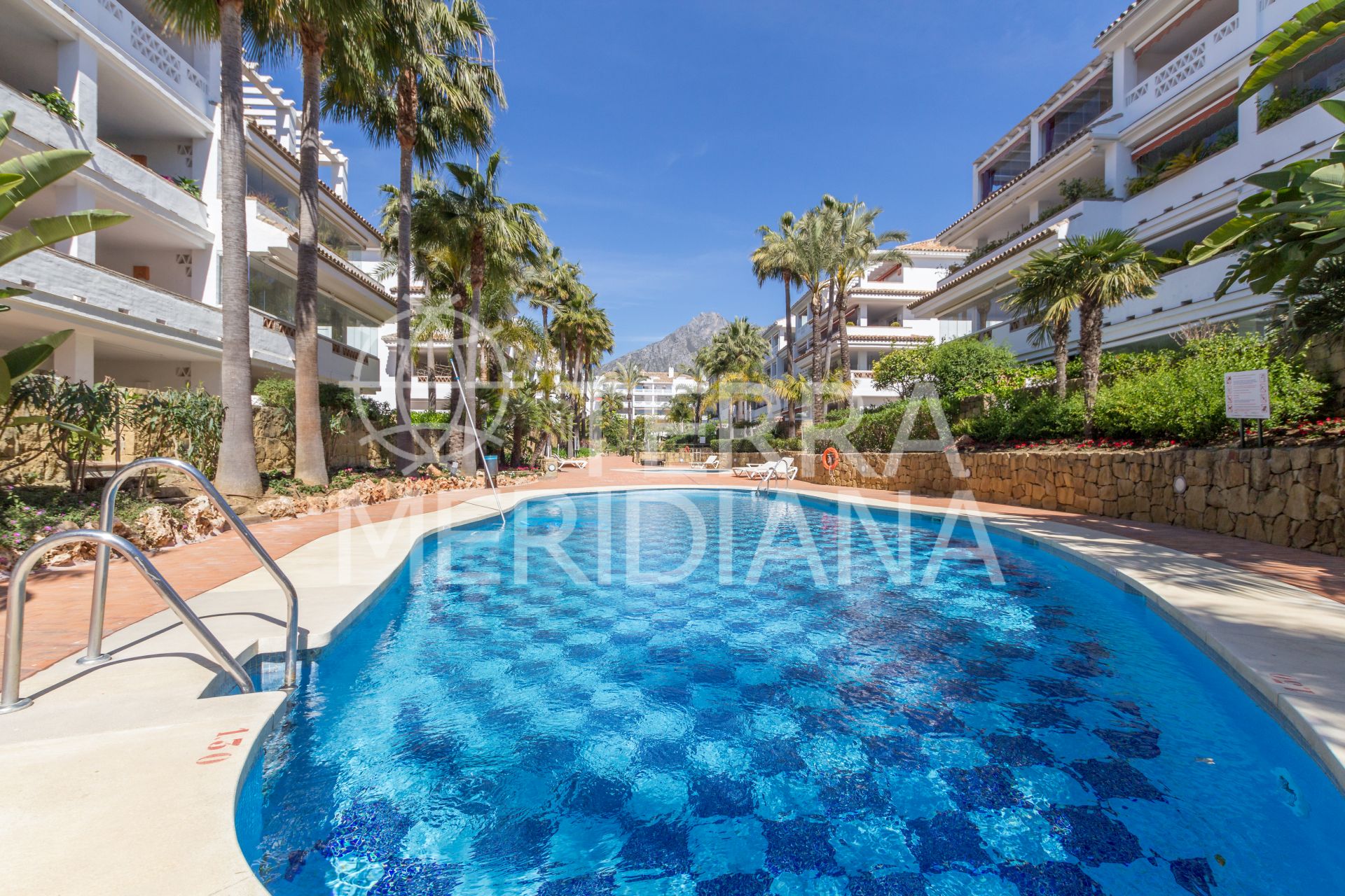 Apartment in Las Cañas Beach, Marbella