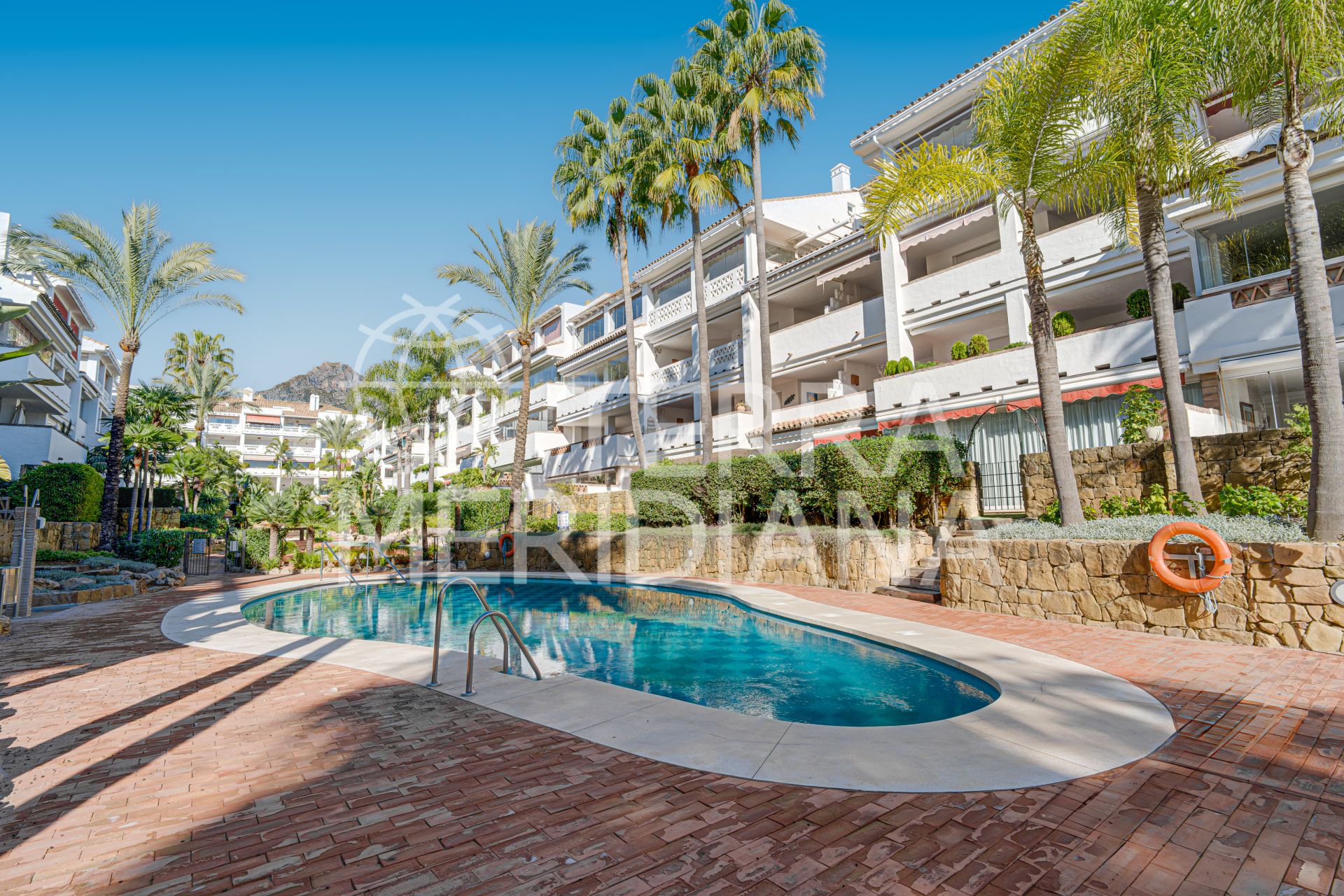 Apartment in Las Cañas Beach, Marbella