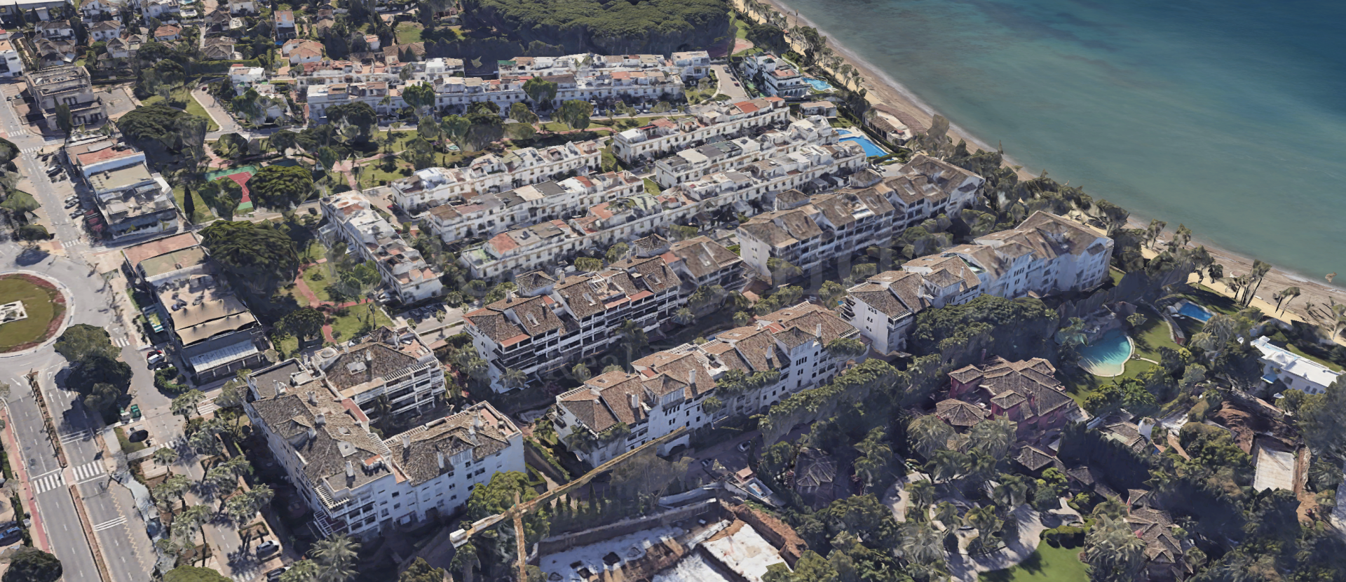 Apartamento en Las Cañas Beach, Marbella