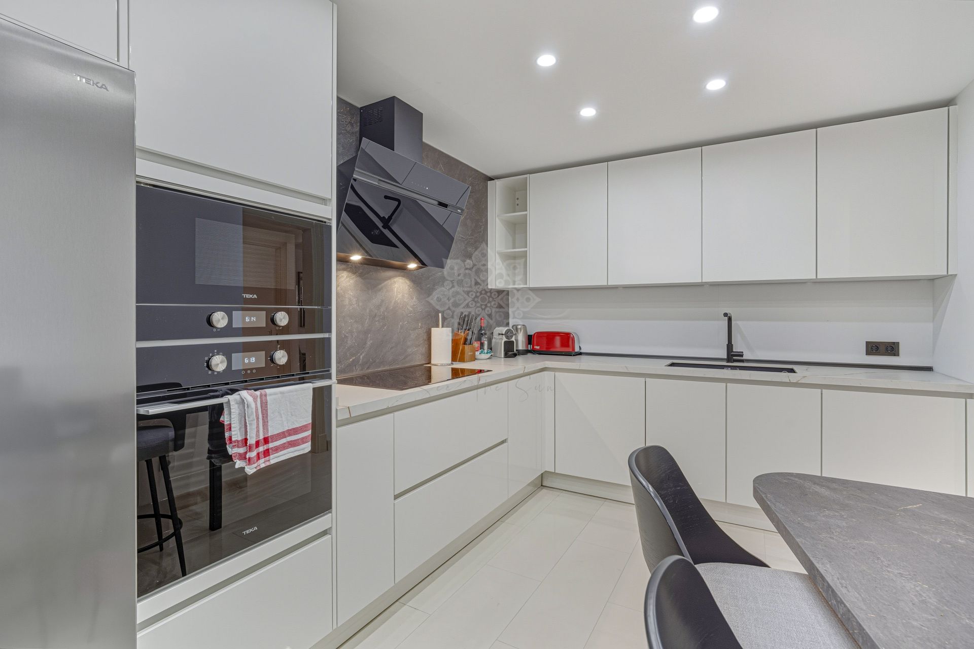 Apartment in Las Cañas Beach, Marbella