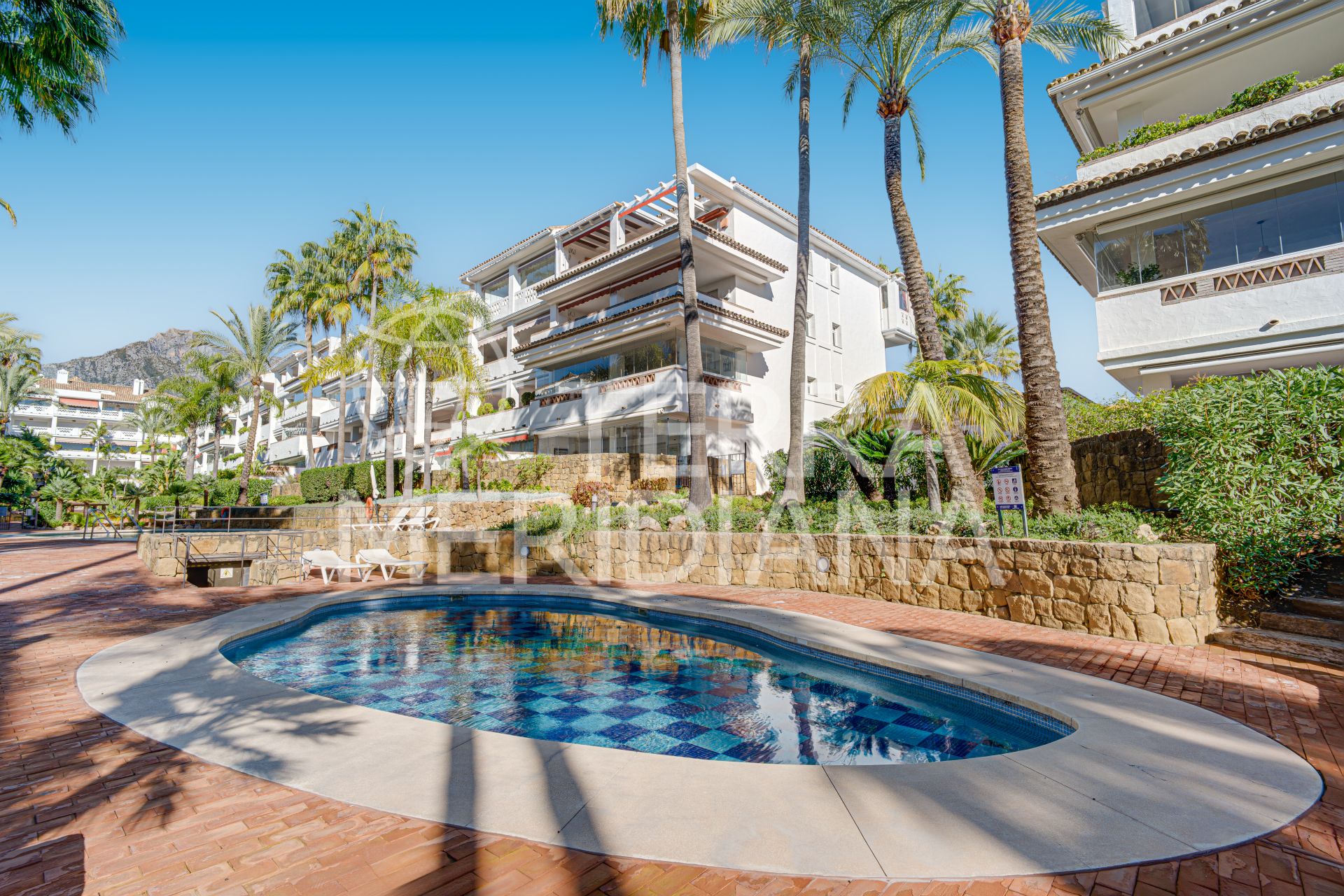 Apartment in Las Cañas Beach, Marbella