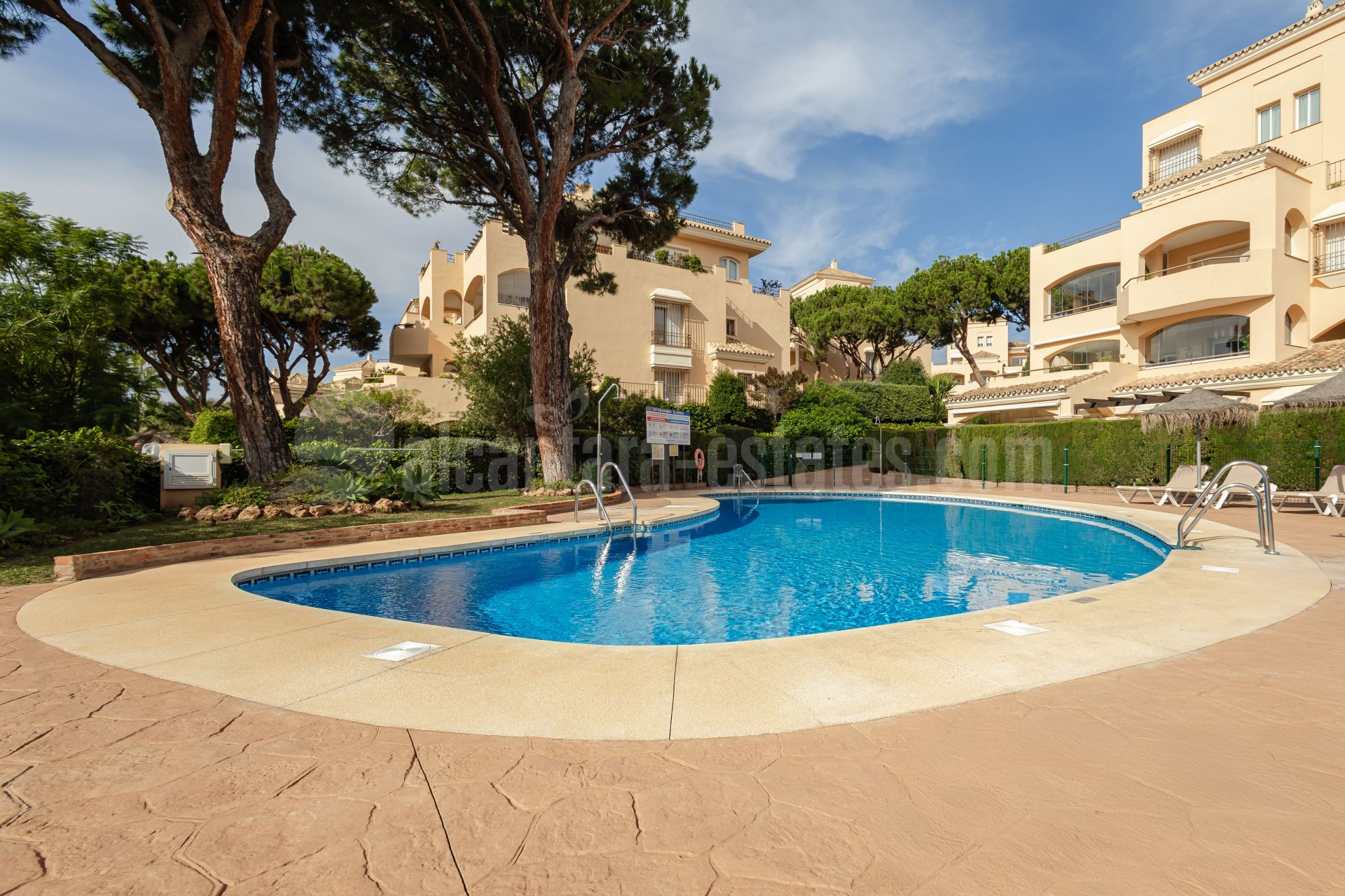Apartamento Planta Baja en Hacienda Elviria, Marbella