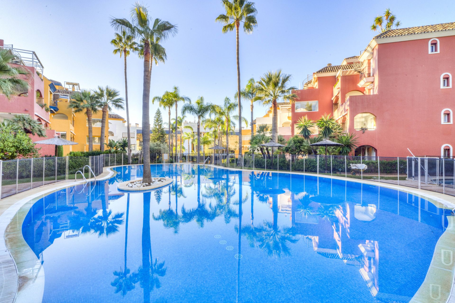 Excellent two bedroom, west facing apartment in the gated community El Infantado on Marbella’s Golden Mile