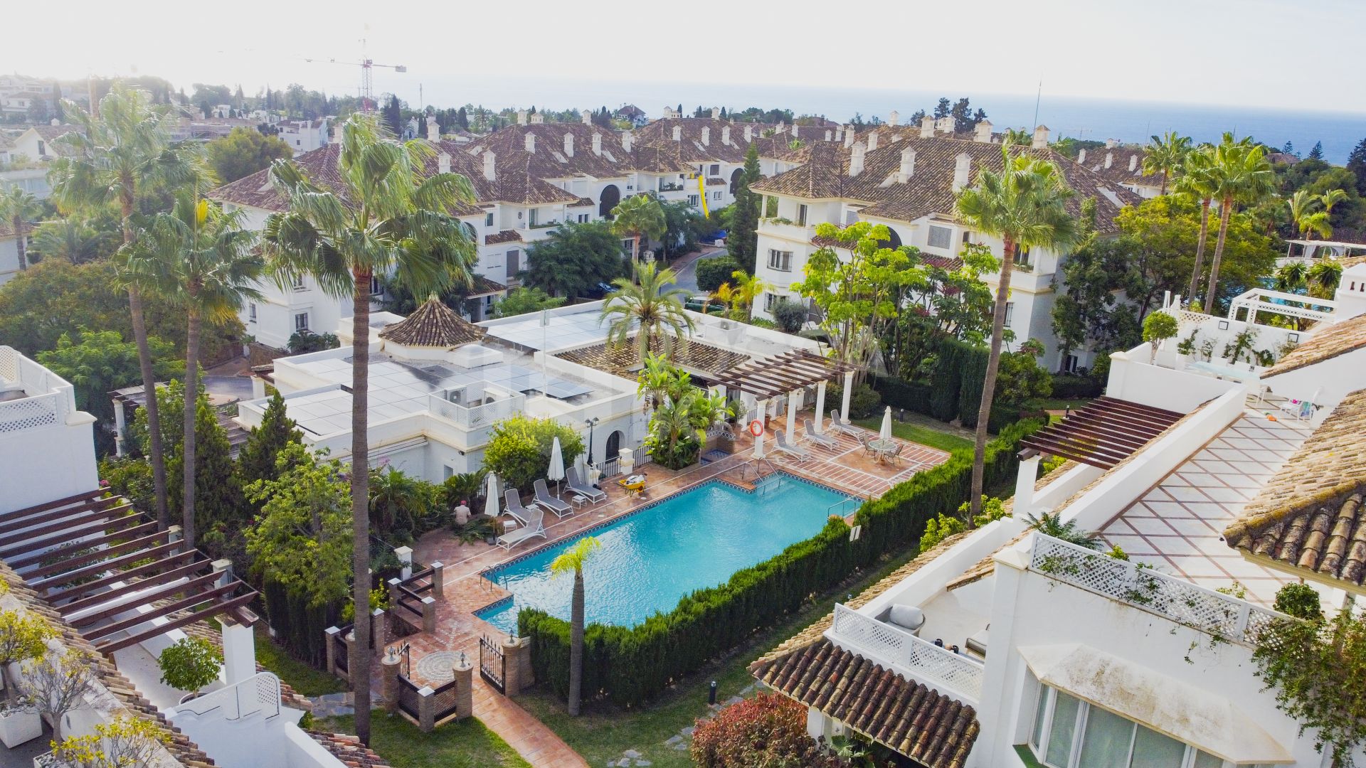 Impressive three bedroom ground floor apartment located in the exclusive community of Monte Paraiso, Marbella