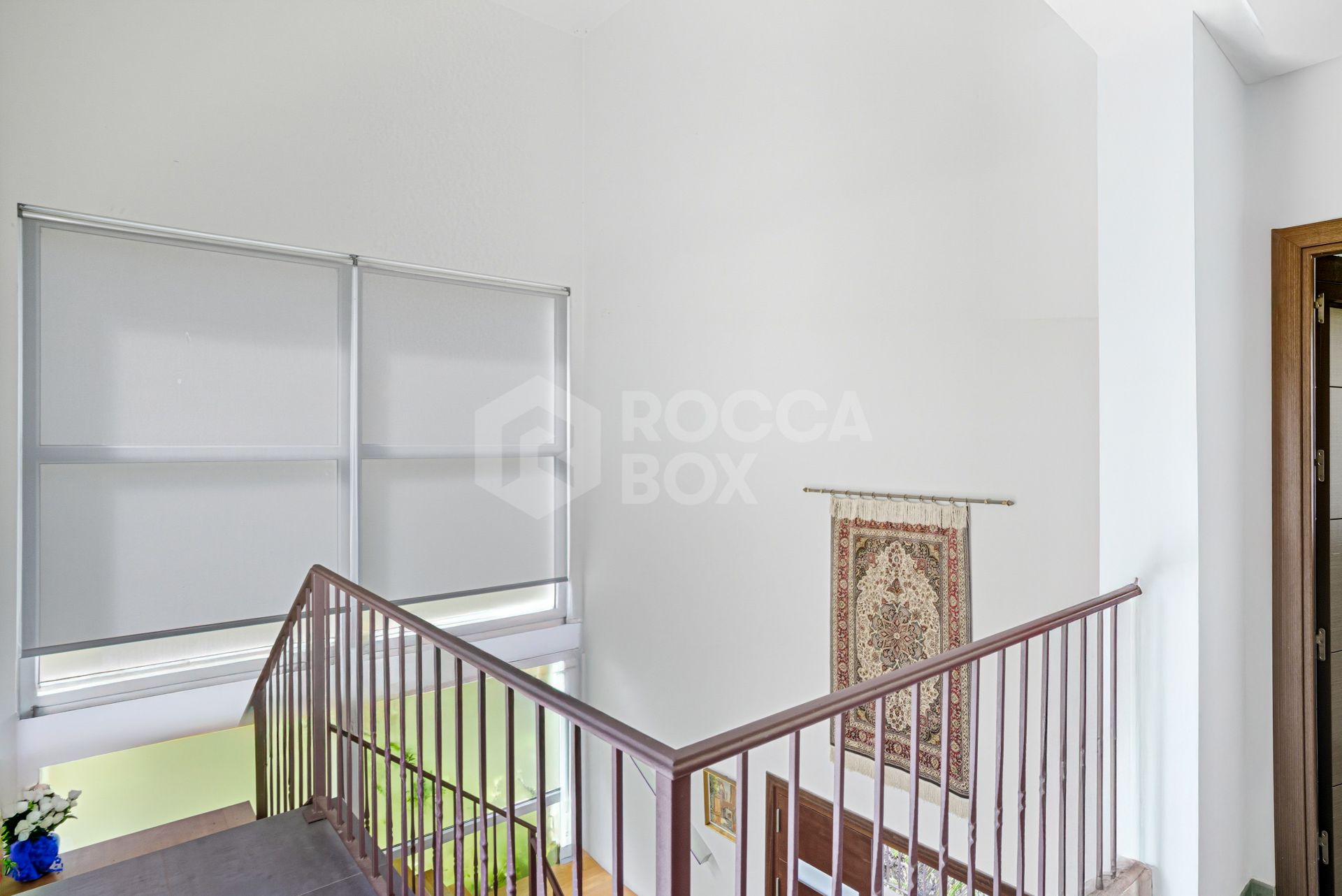 Spacious five bedroom, Villa located in the exclusive Los Arqueros Golf Resort in Benahavís