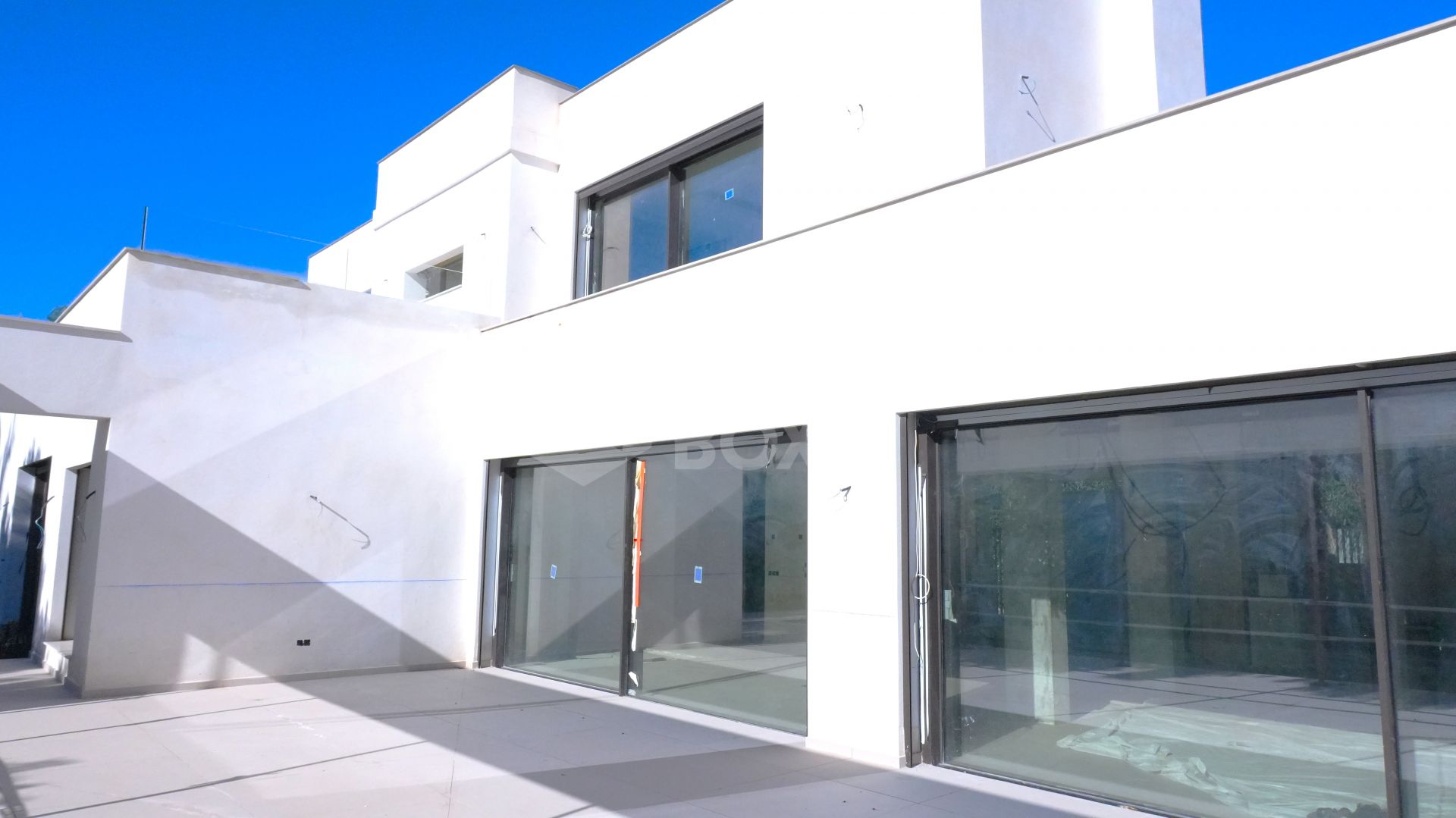 Villa Maya – a magnificent four-bedroom modern beachside villa, currently under construction on the cusp of Guadalmina Baja