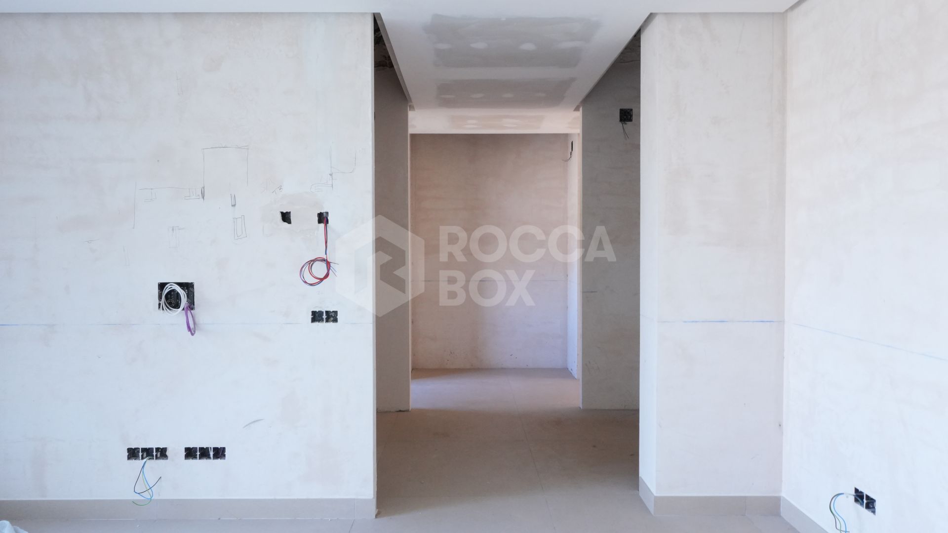 Villa Maya – a magnificent four-bedroom modern beachside villa, currently under construction on the cusp of Guadalmina Baja