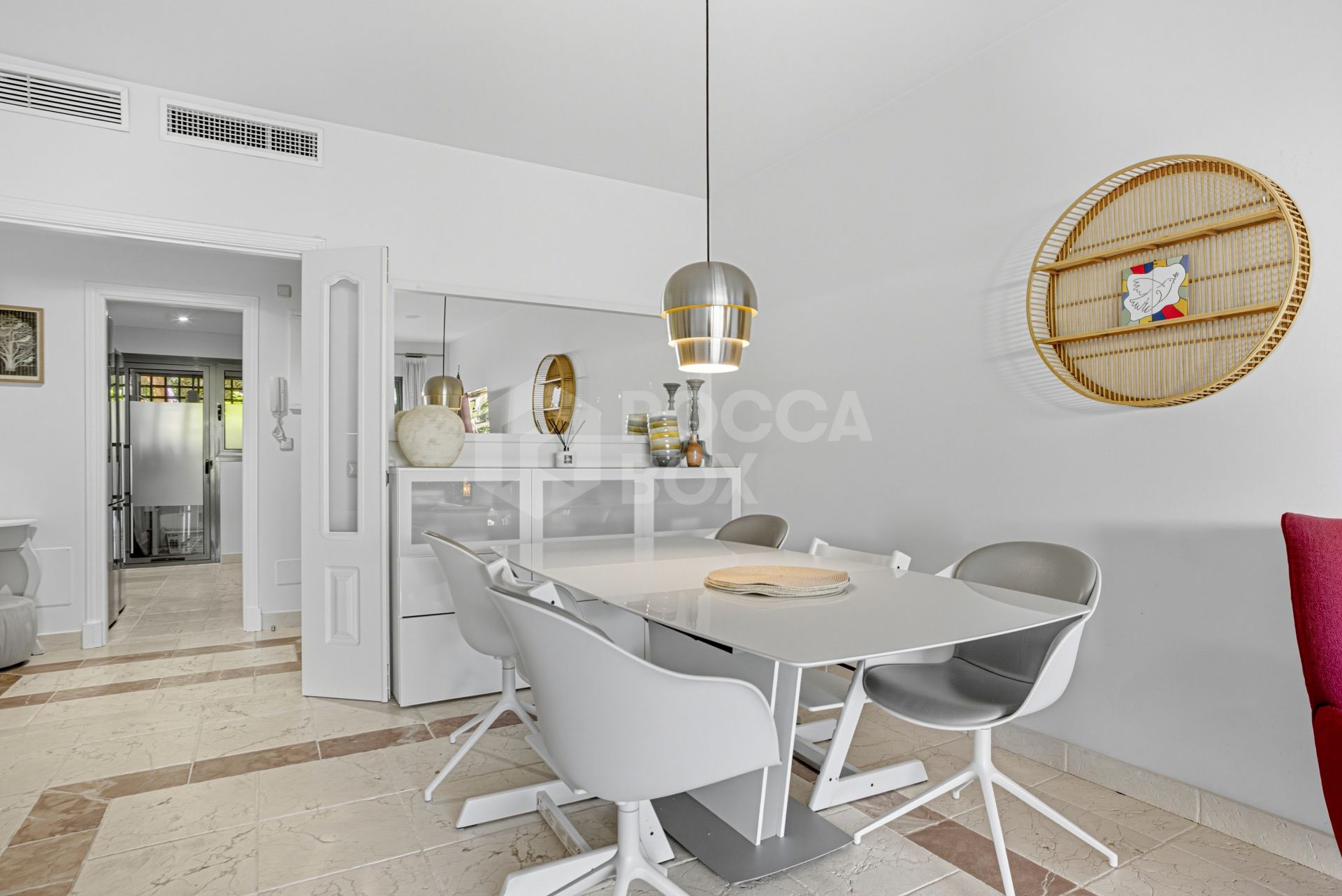 Wonderful two-bedroom, ground floor apartment located in the sought after gated community of Benatalaya