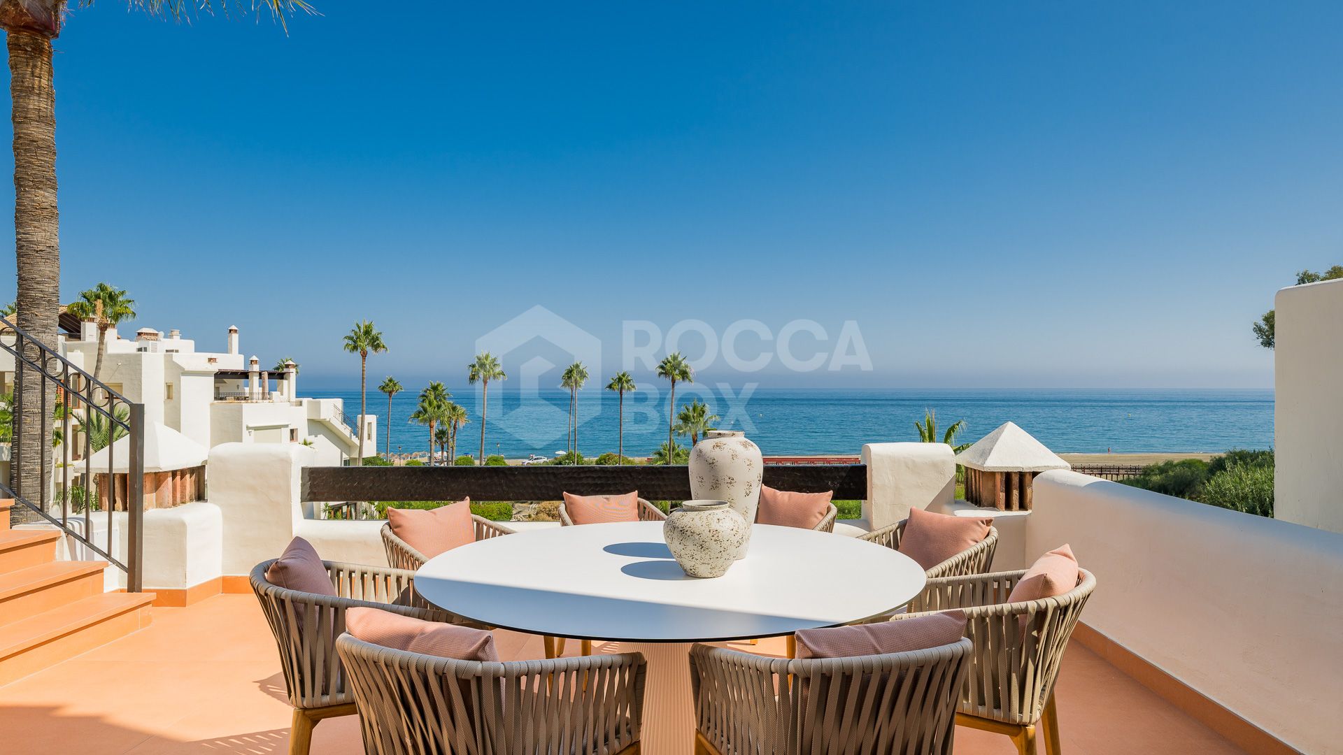 Beautifully renovated, south facing three bedroom penthouse located in prestigious beachfront community Bahia del Velerin, Estepona.