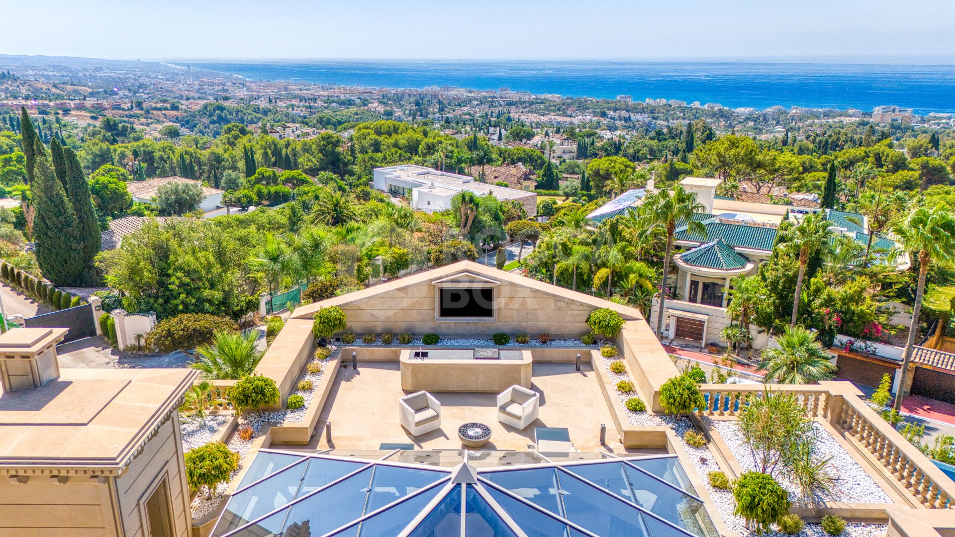 An architecturally unique, south-facing property located in the exclusive gated community of Sierra Blanca on Marbella’s prestigious Golden Mile