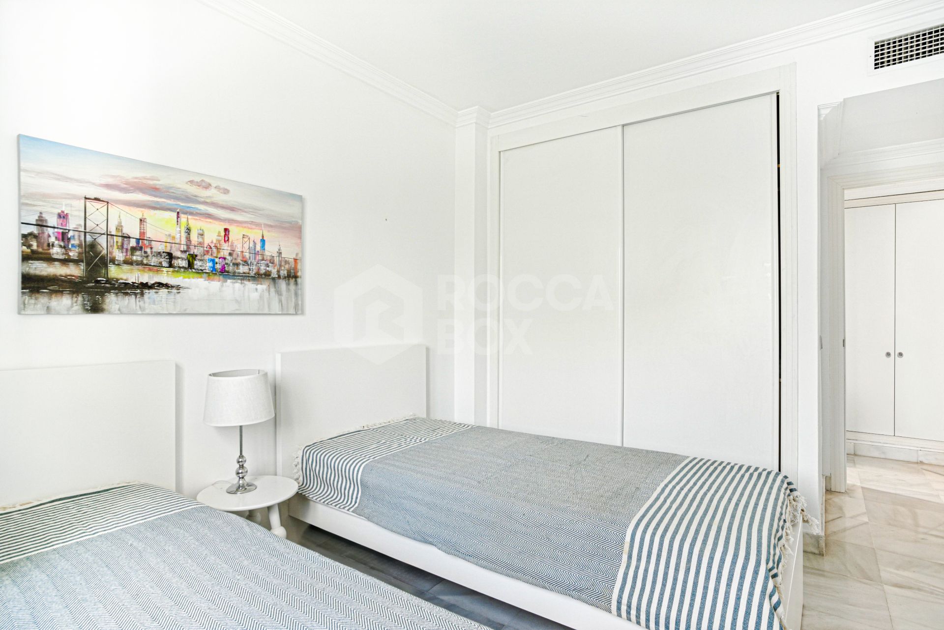 Three bedroom, south facing duplex penthouse with sea views, located in the sought-after community of Pinos de Nagüeles, on Marbella's Golden Mile