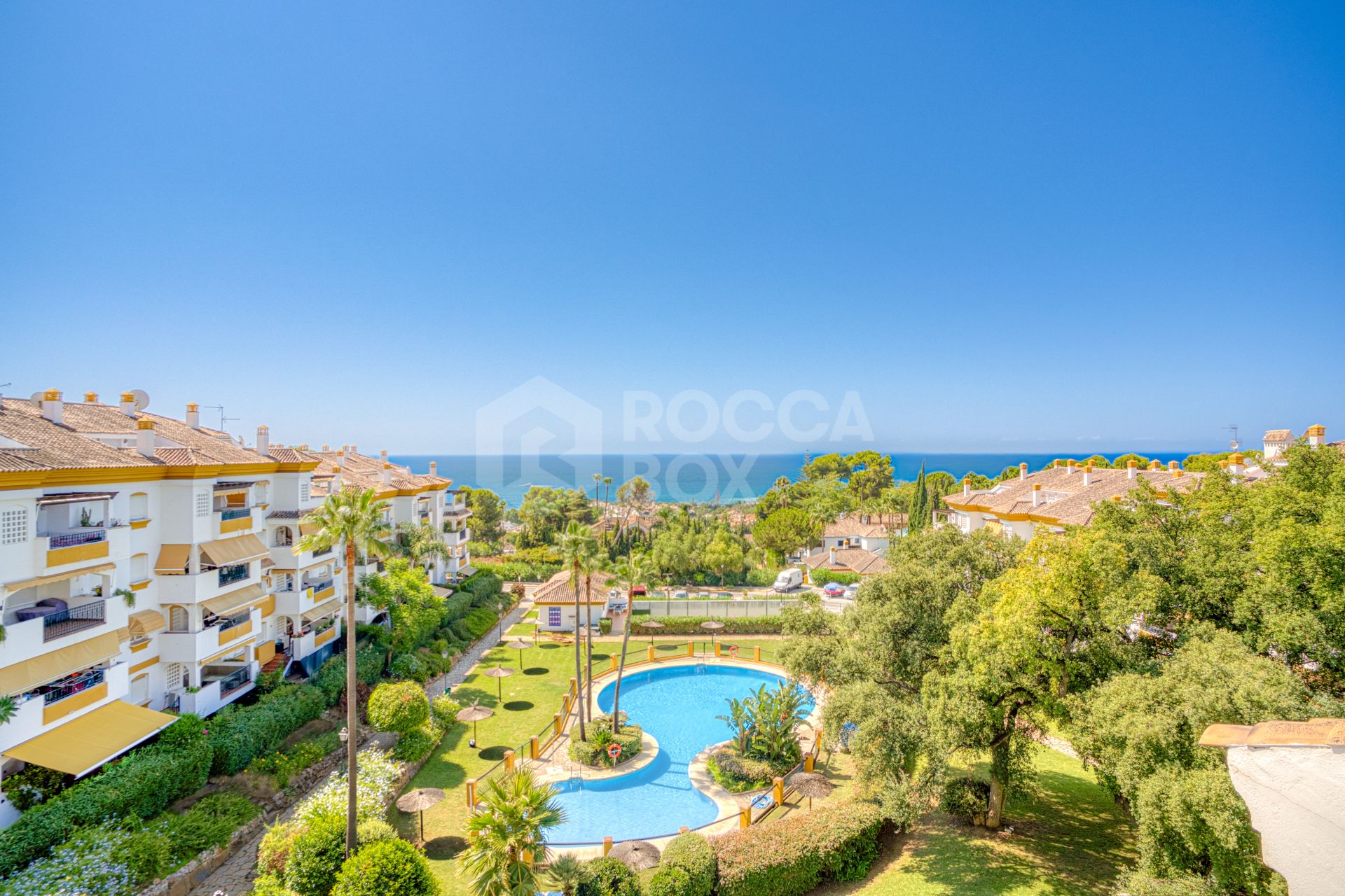 Three bedroom, south facing duplex penthouse with sea views, located in the sought-after community of Pinos de Nagüeles, on Marbella's Golden Mile