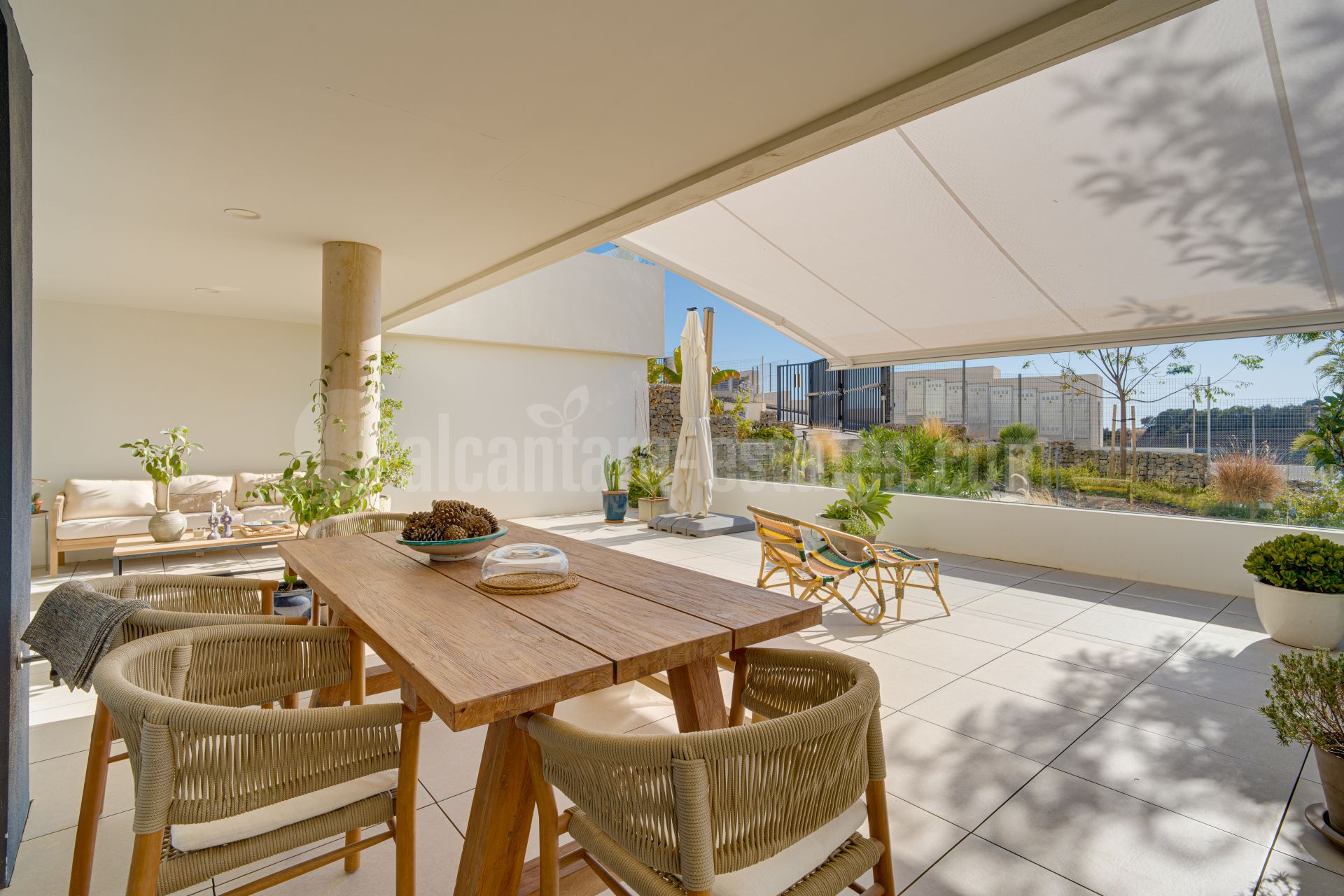 Apartamento Planta Baja en Los Altos de los Monteros, Marbella