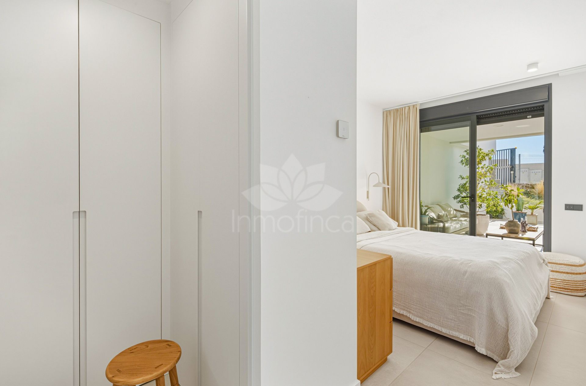 Apartamento Planta Baja en Los Altos de los Monteros, Marbella