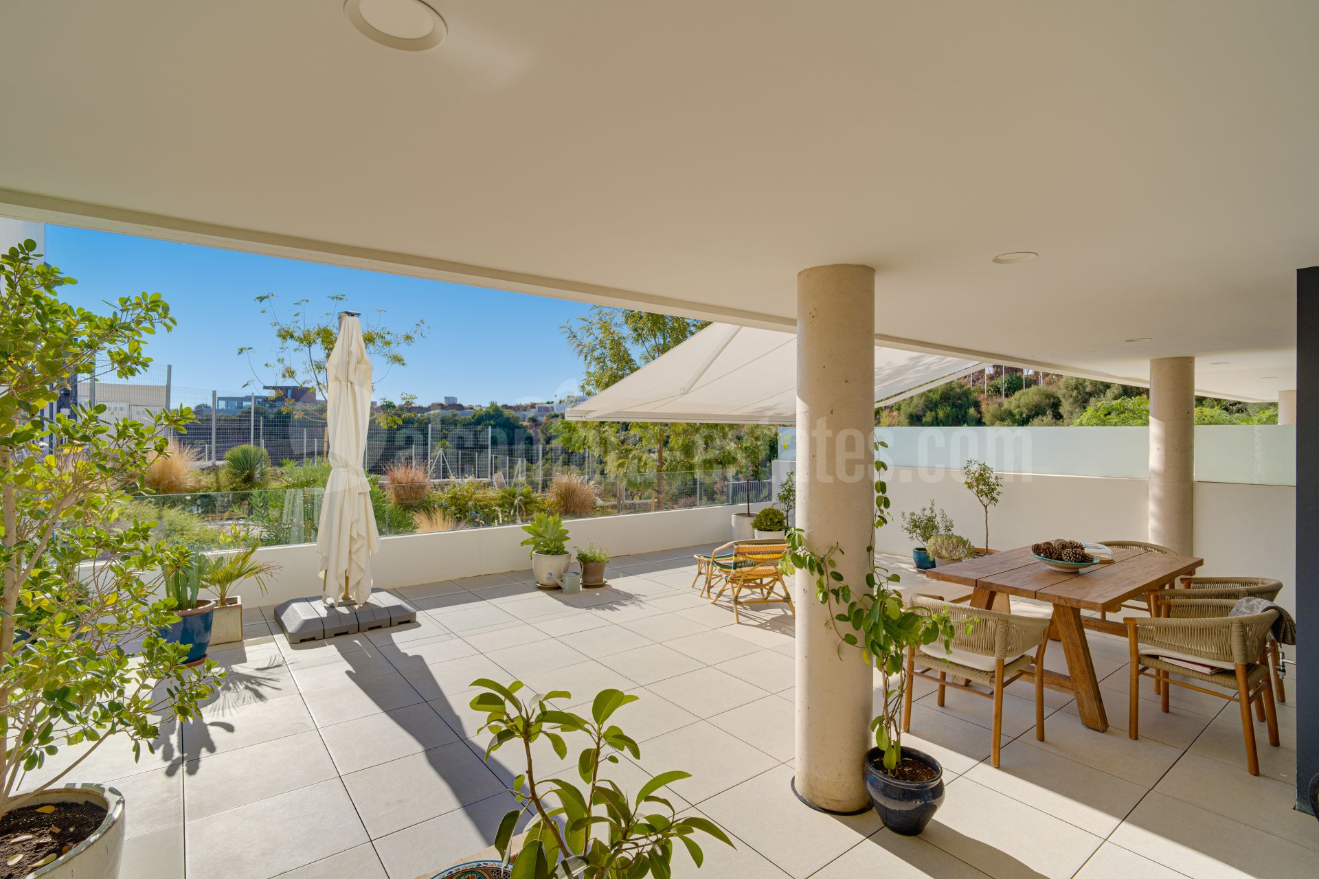 Apartamento Planta Baja en Los Altos de los Monteros, Marbella