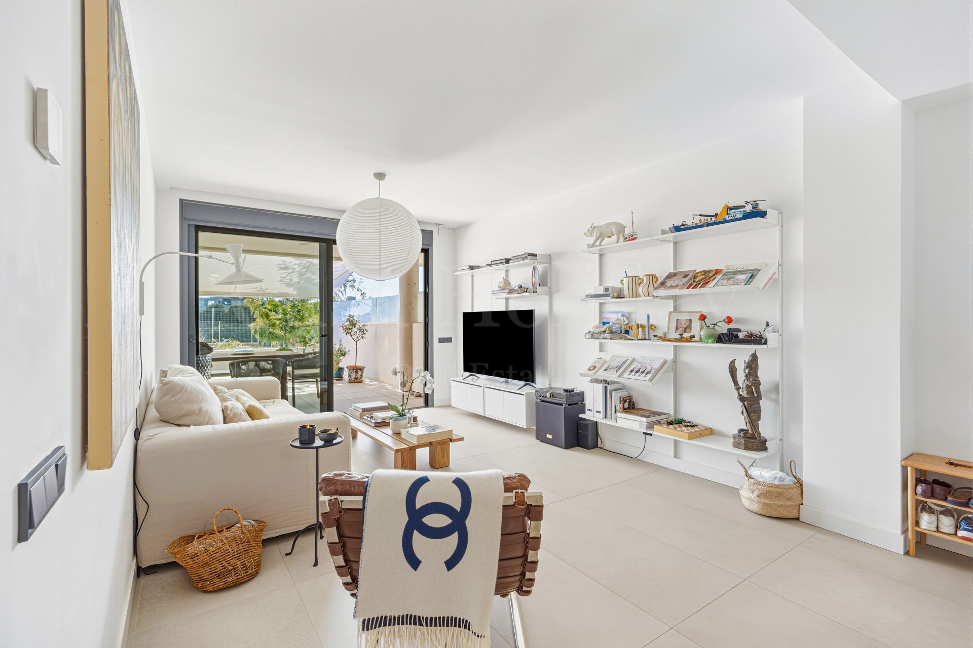 Apartamento Planta Baja en Los Altos de los Monteros, Marbella