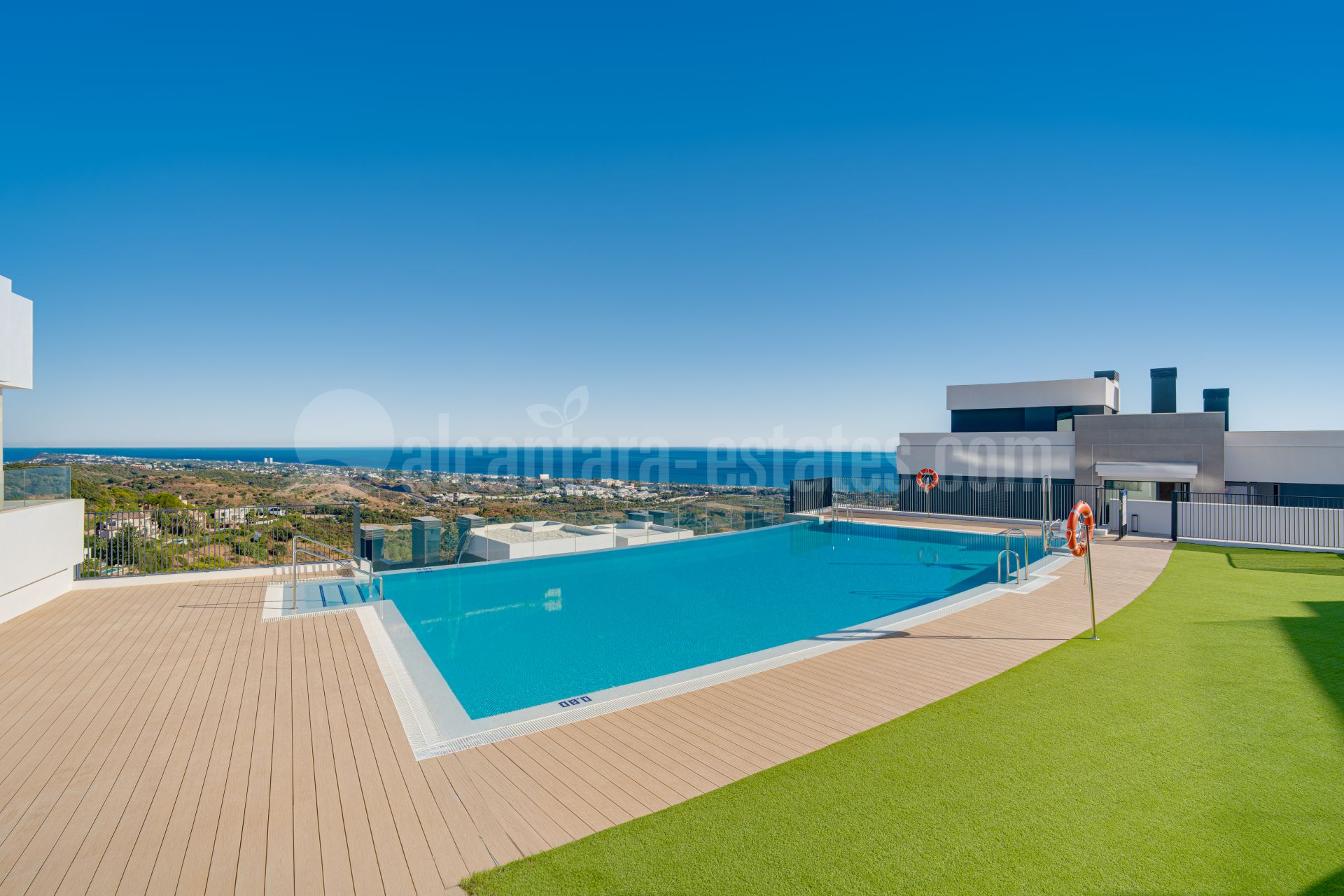 Apartamento Planta Baja en Los Altos de los Monteros, Marbella