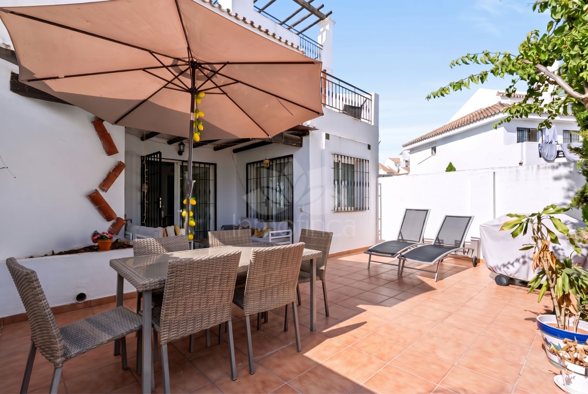 Town House in Los Naranjos de Marbella, Marbella