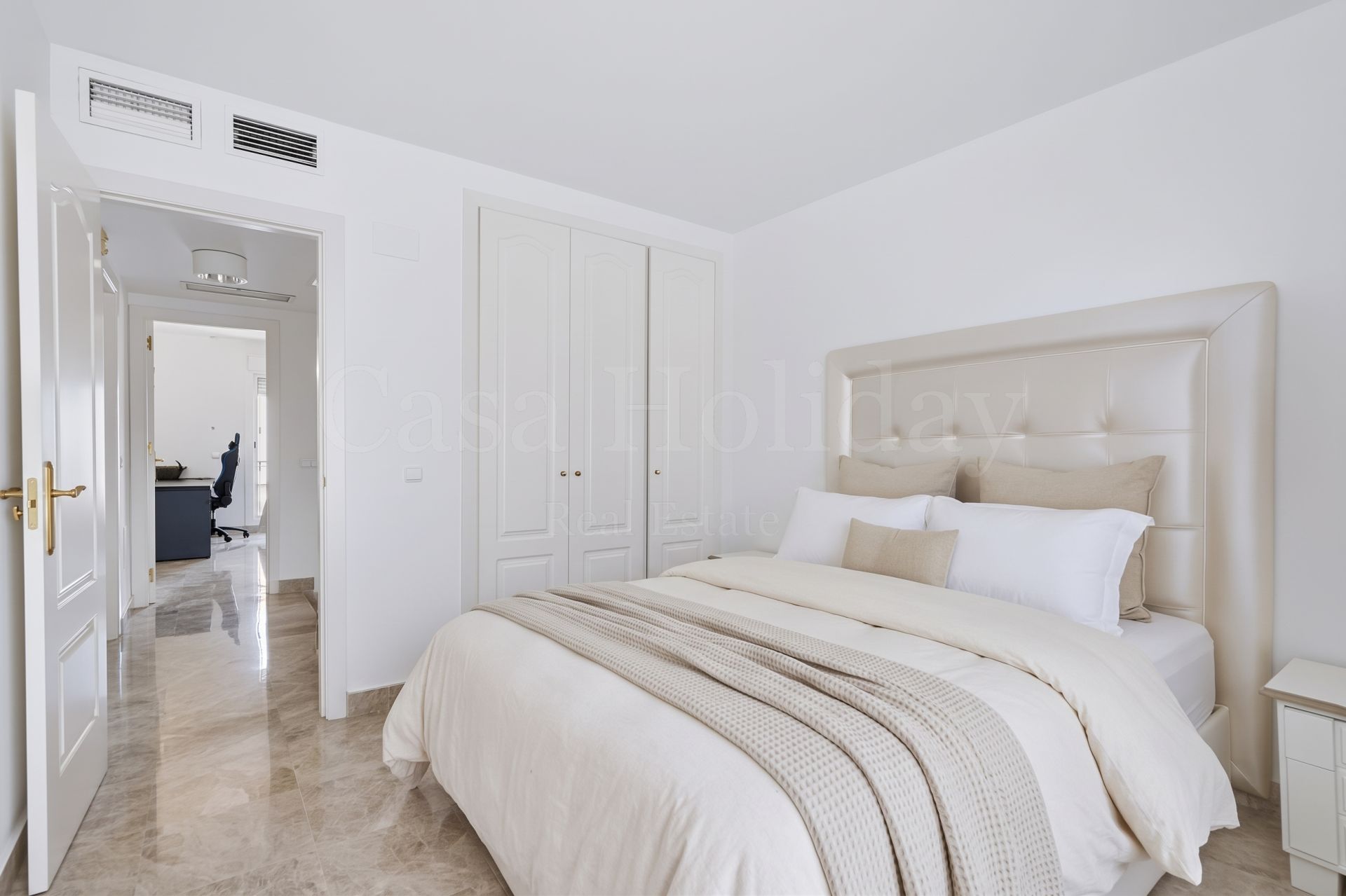 Town House in Los Naranjos de Marbella, Marbella