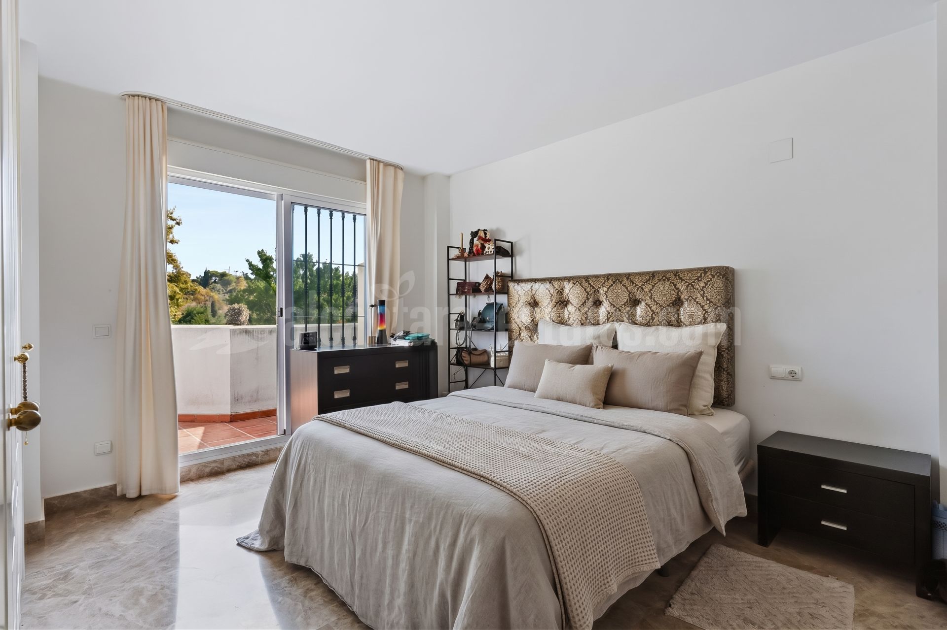 Town House in Los Naranjos de Marbella, Marbella