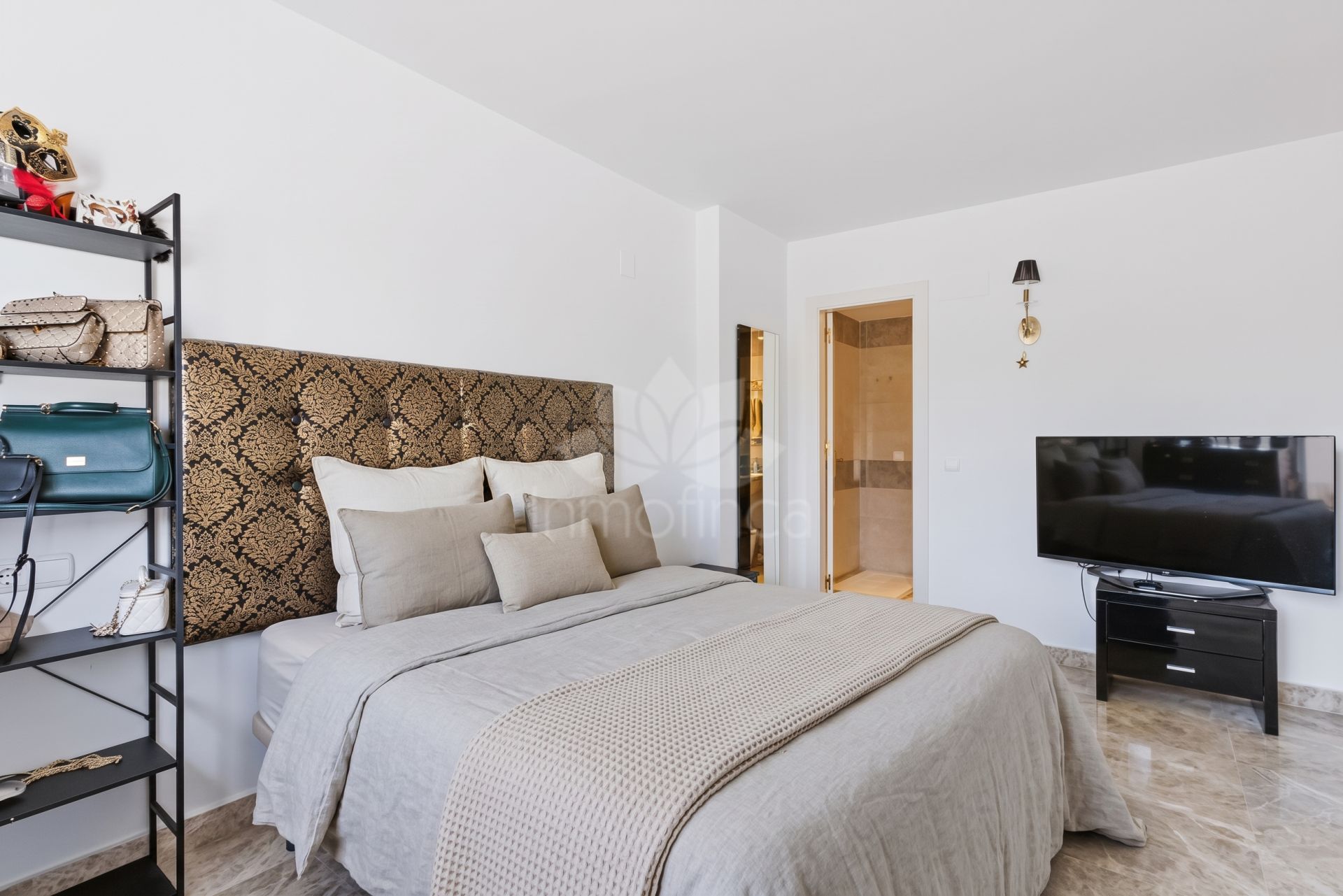 Town House in Los Naranjos de Marbella, Marbella