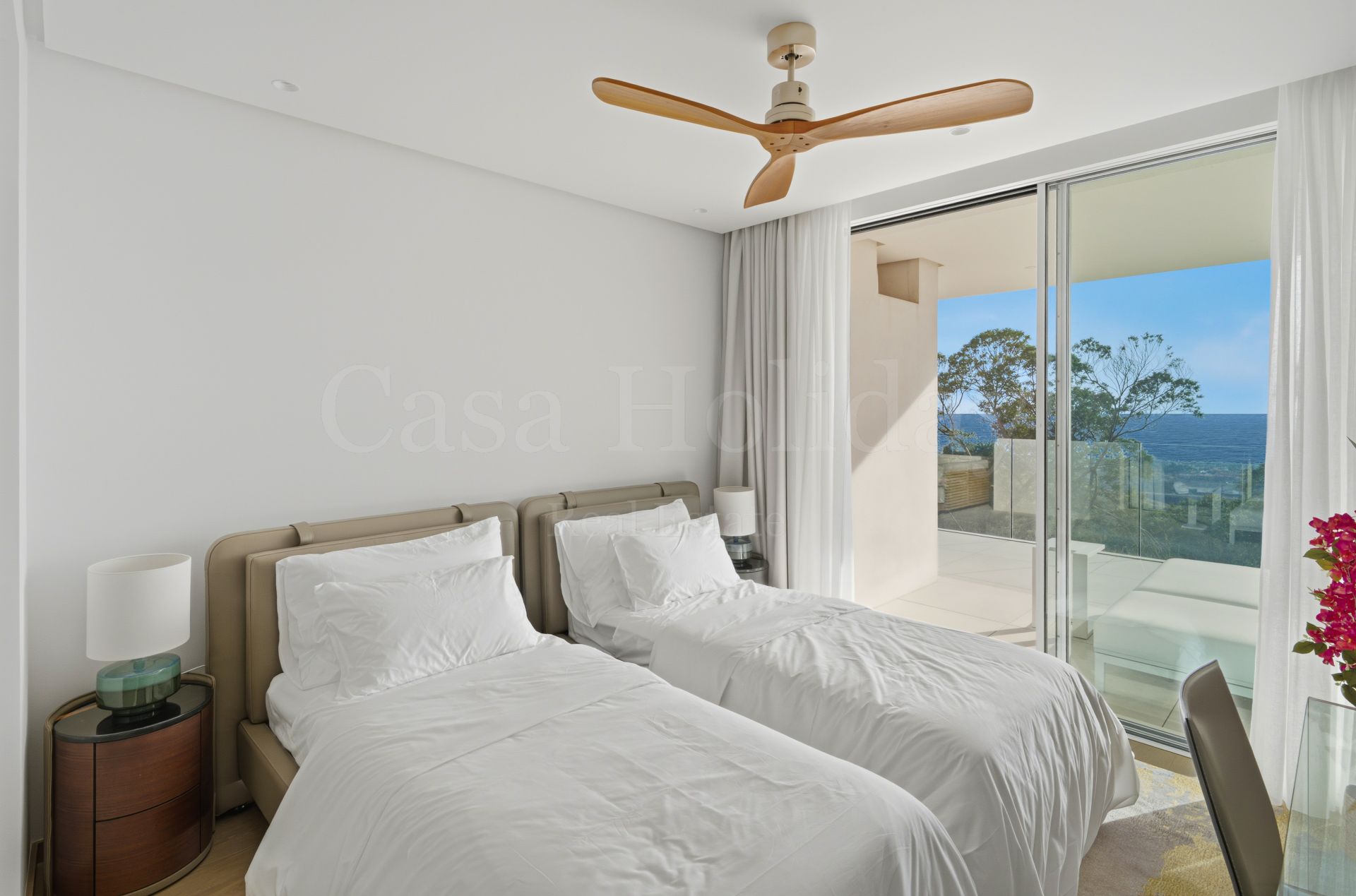 Apartment in La Mairena, Marbella