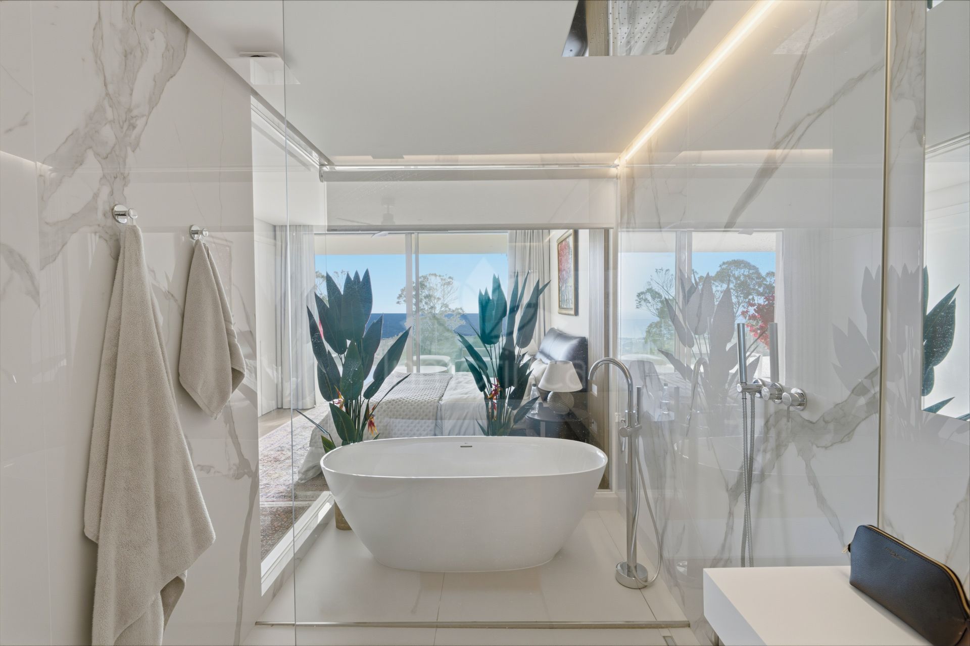 Apartment in La Mairena, Marbella