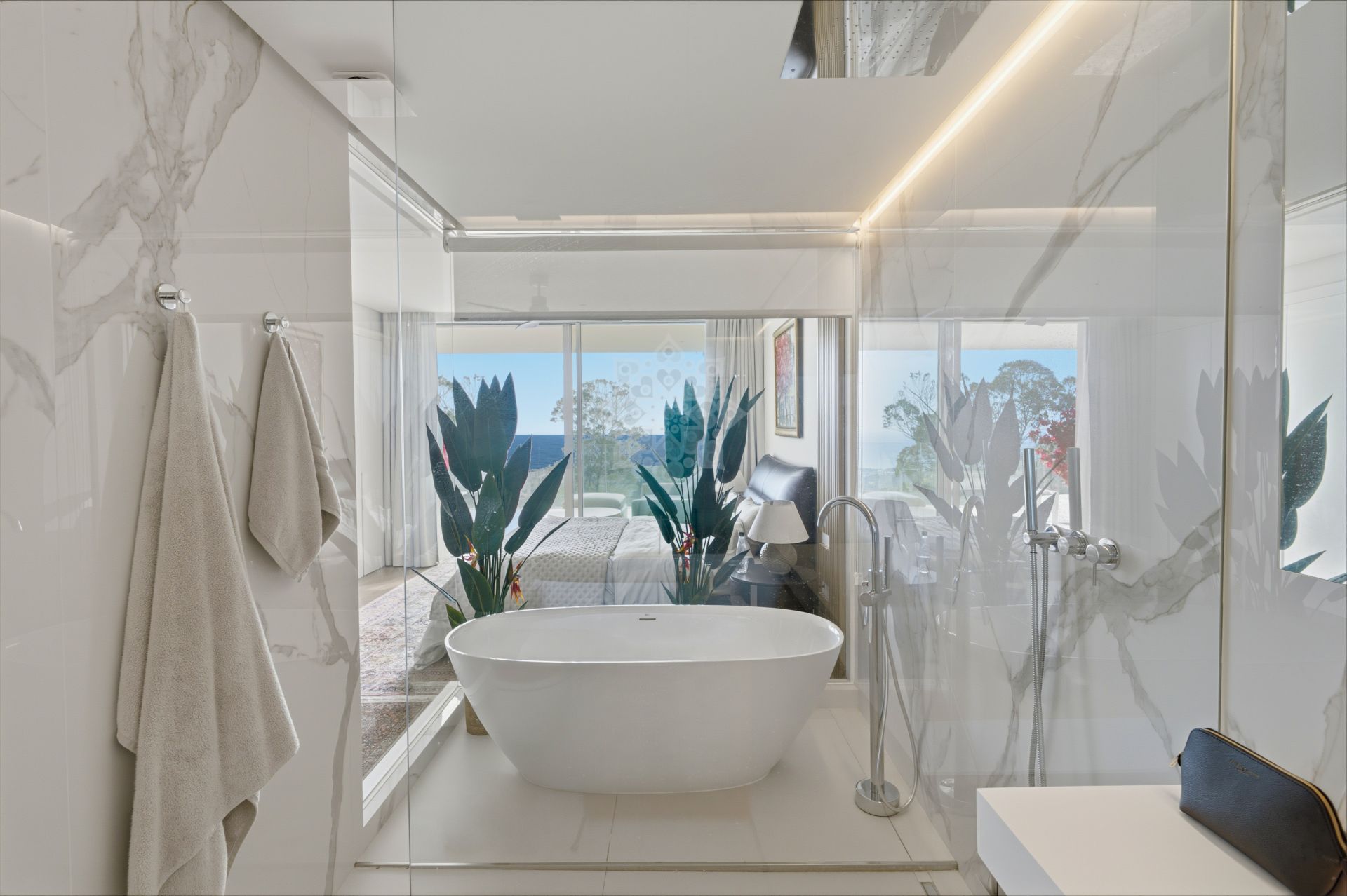 Apartment in La Mairena, Marbella