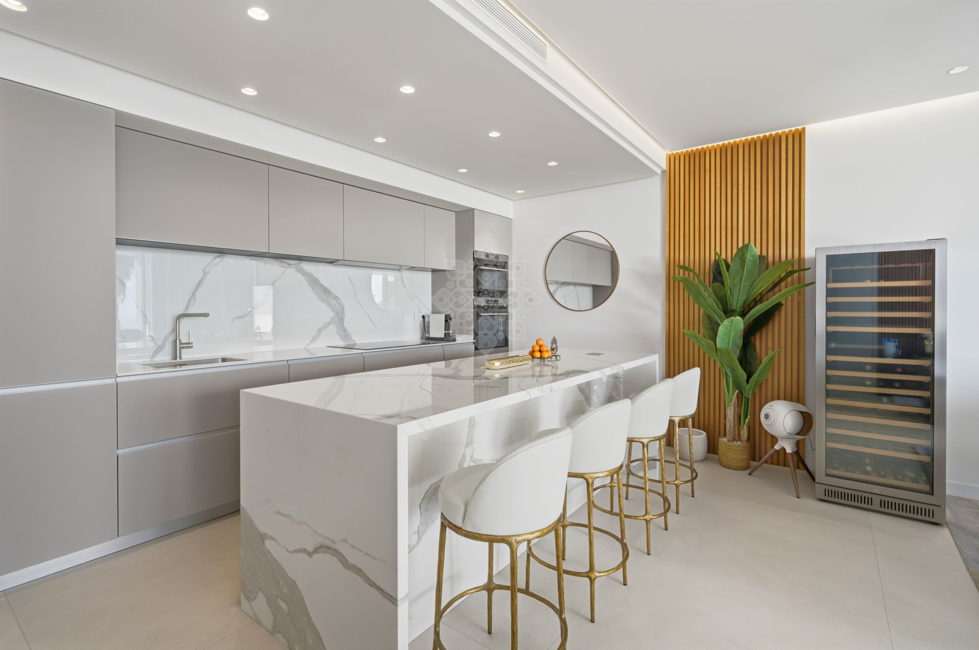 Apartment in La Mairena, Marbella