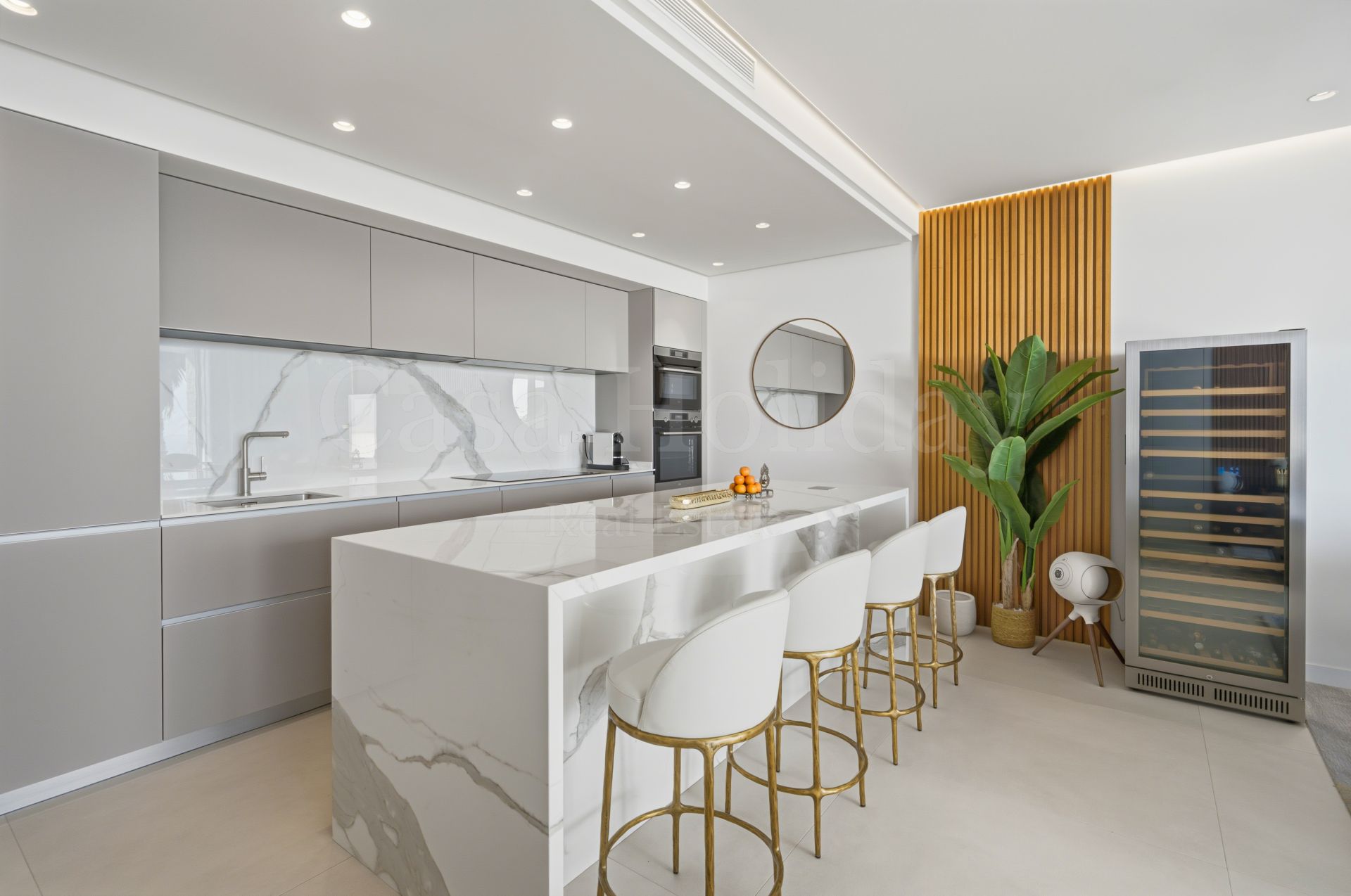 Apartment in La Mairena, Marbella