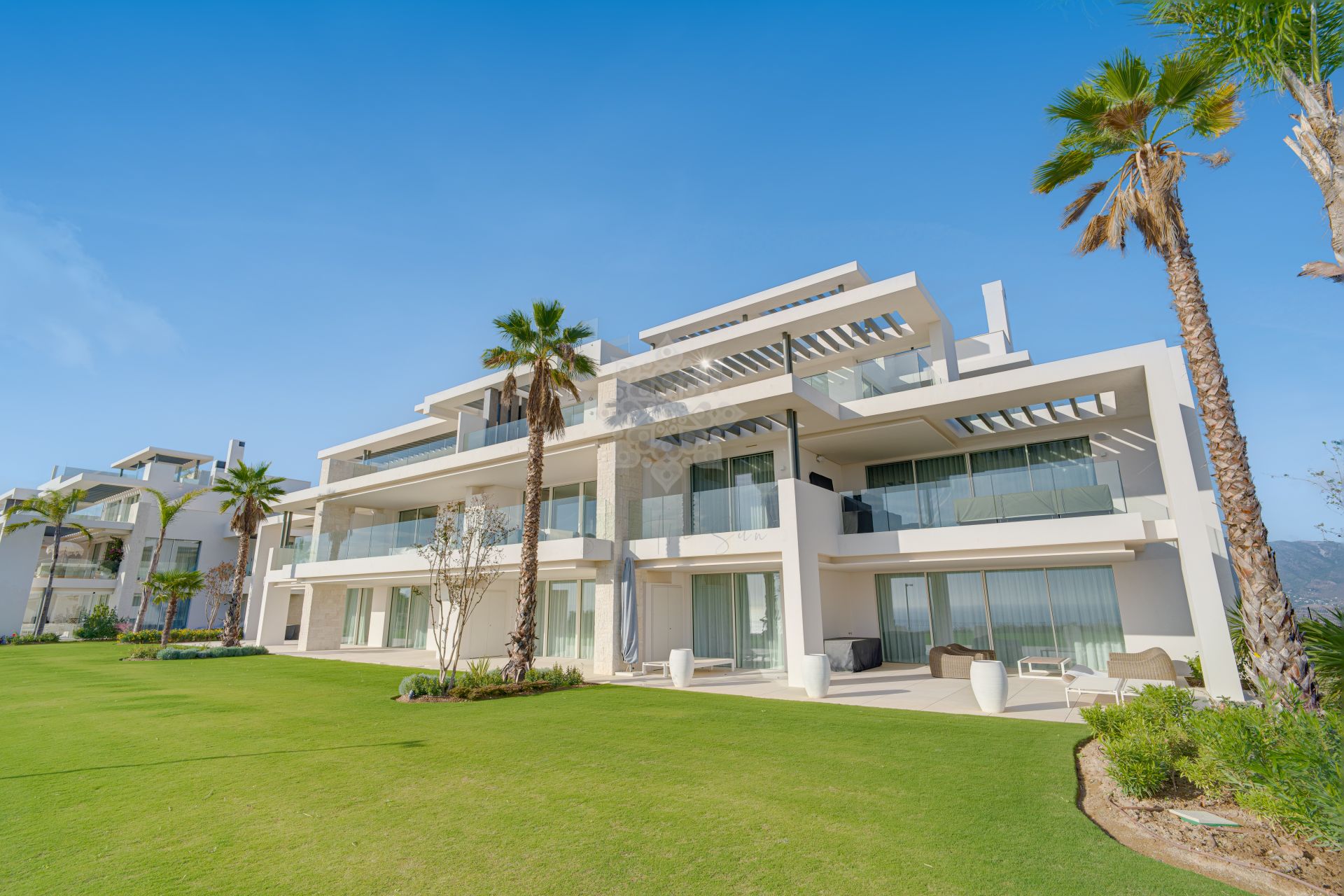 Apartment in La Mairena, Marbella