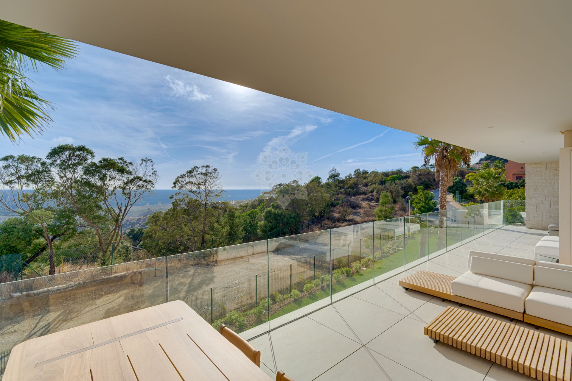 Apartment in La Mairena, Marbella