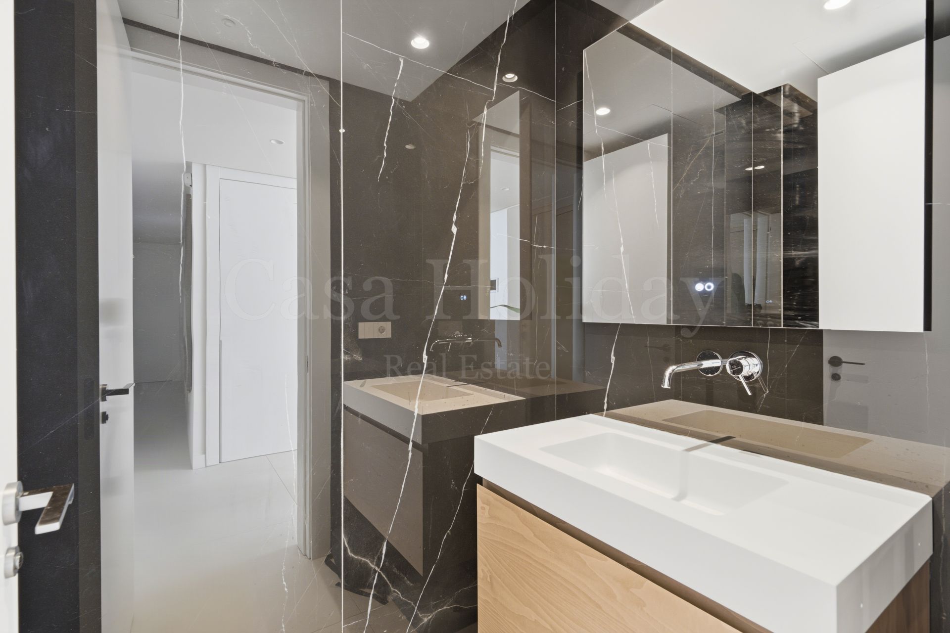 Apartment in La Mairena, Marbella