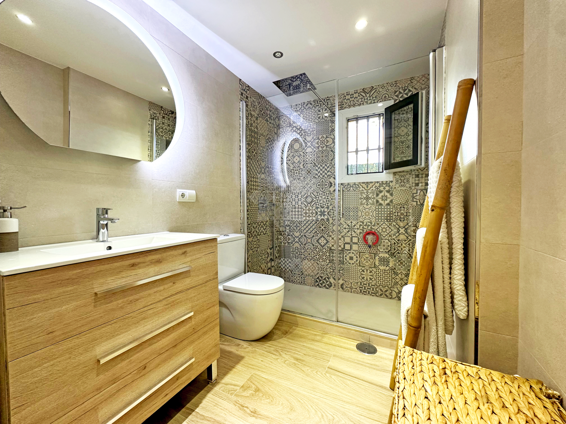 Apartamento Planta Baja en Las Joyas, Estepona